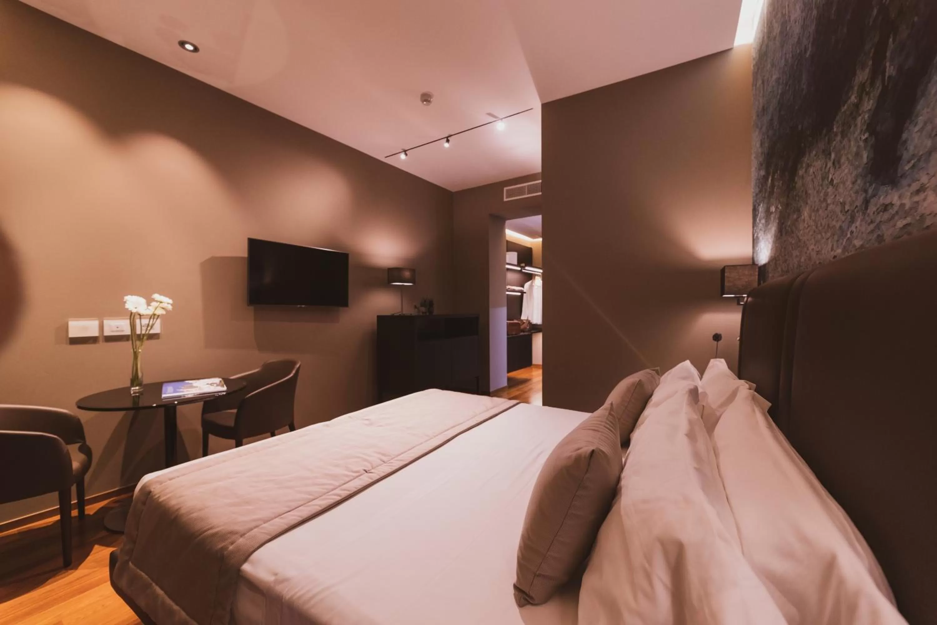 Bed in Callistos Hotel & Spa