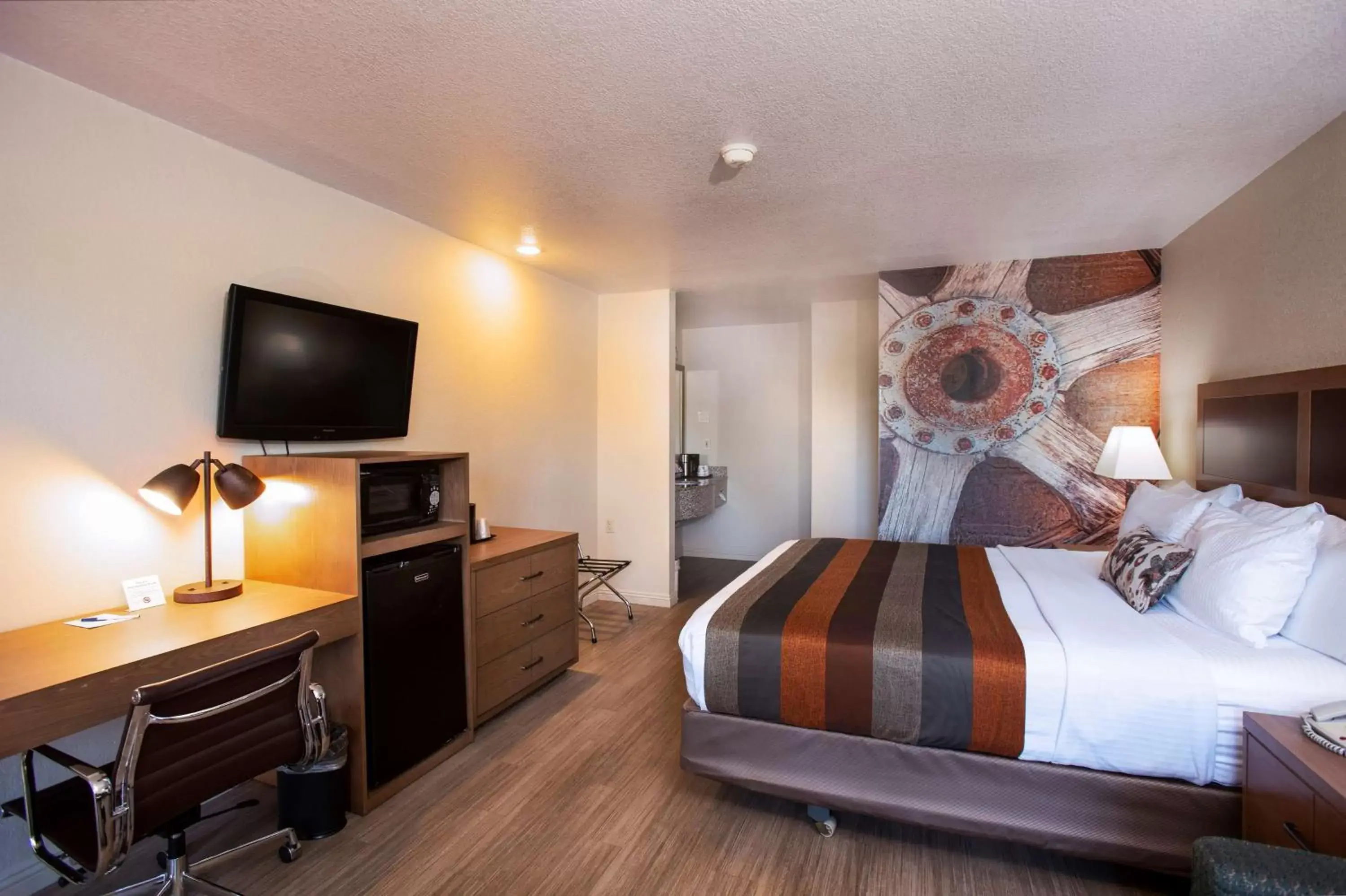 King Room with Sofabed - Non Smoking in Best Western Sandman Hotel King Room with Sofabed - Non Smoking in Best Western Sandman Hotel