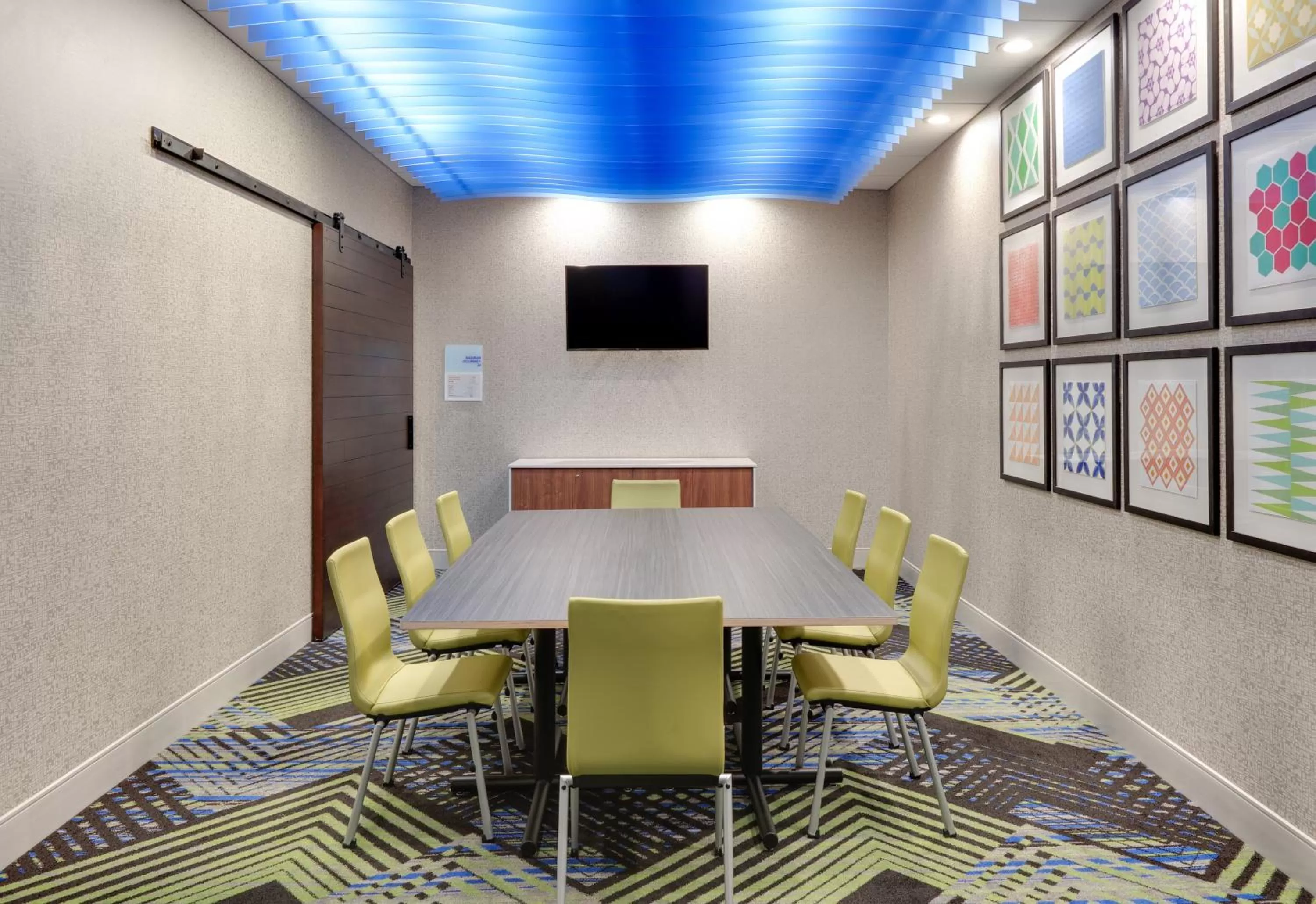 Meeting/conference room in Holiday Inn Express & Suites - Dallas NW HWY - Love Field by IHG