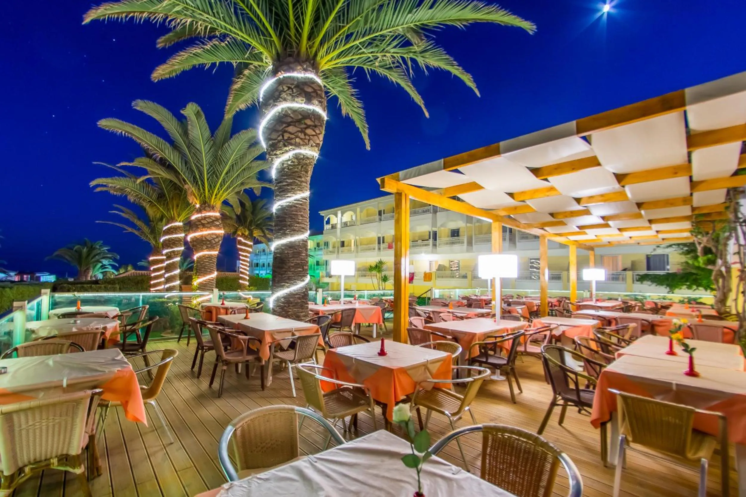 Restaurant/places to eat in Poseidon Beach Hotel