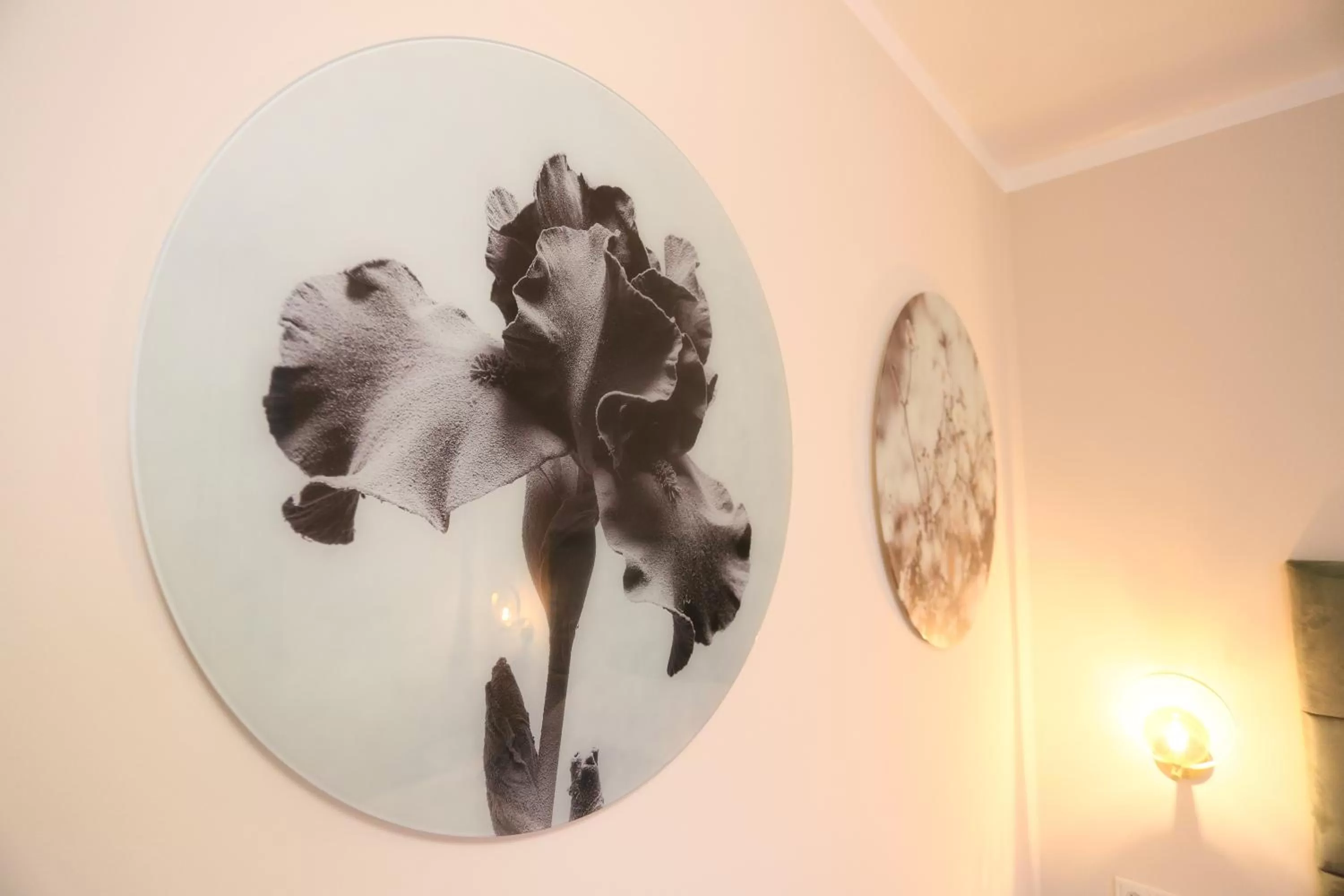 Decorative detail in Hotel Lutz