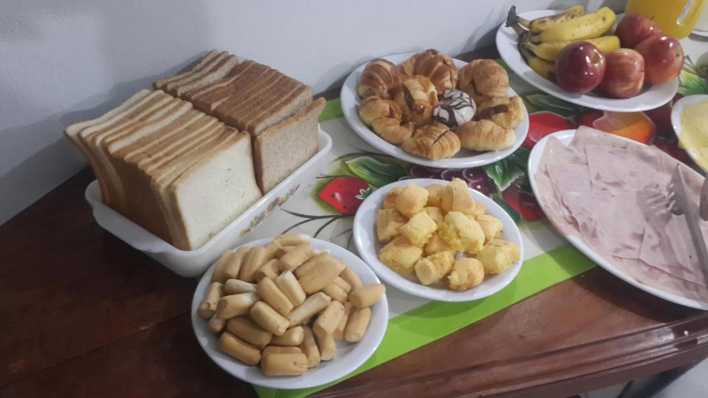 Food and drinks in Madame Lynch Hotel Asuncion