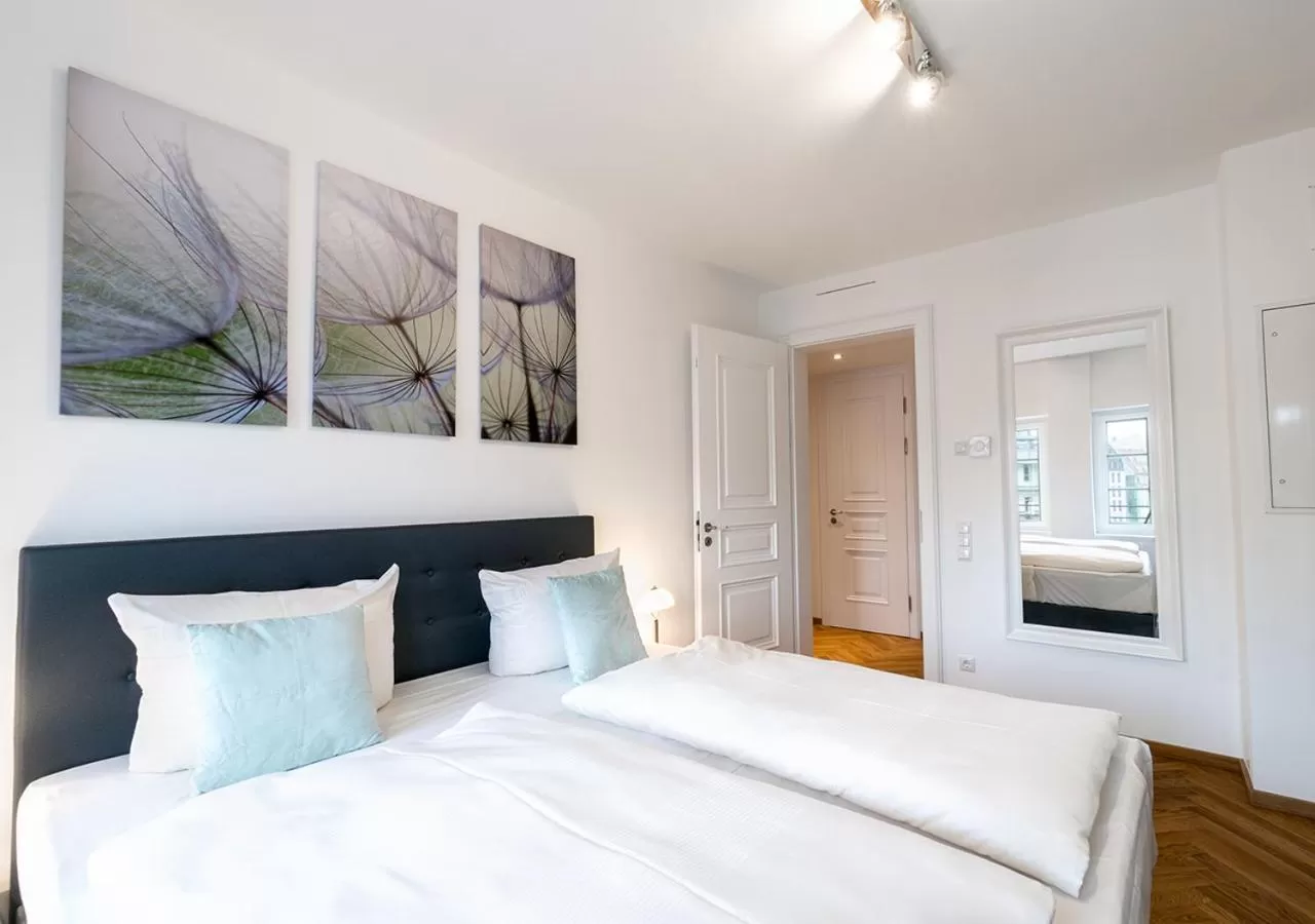 Bedroom, Bed in Aparthotel Am Schloss
