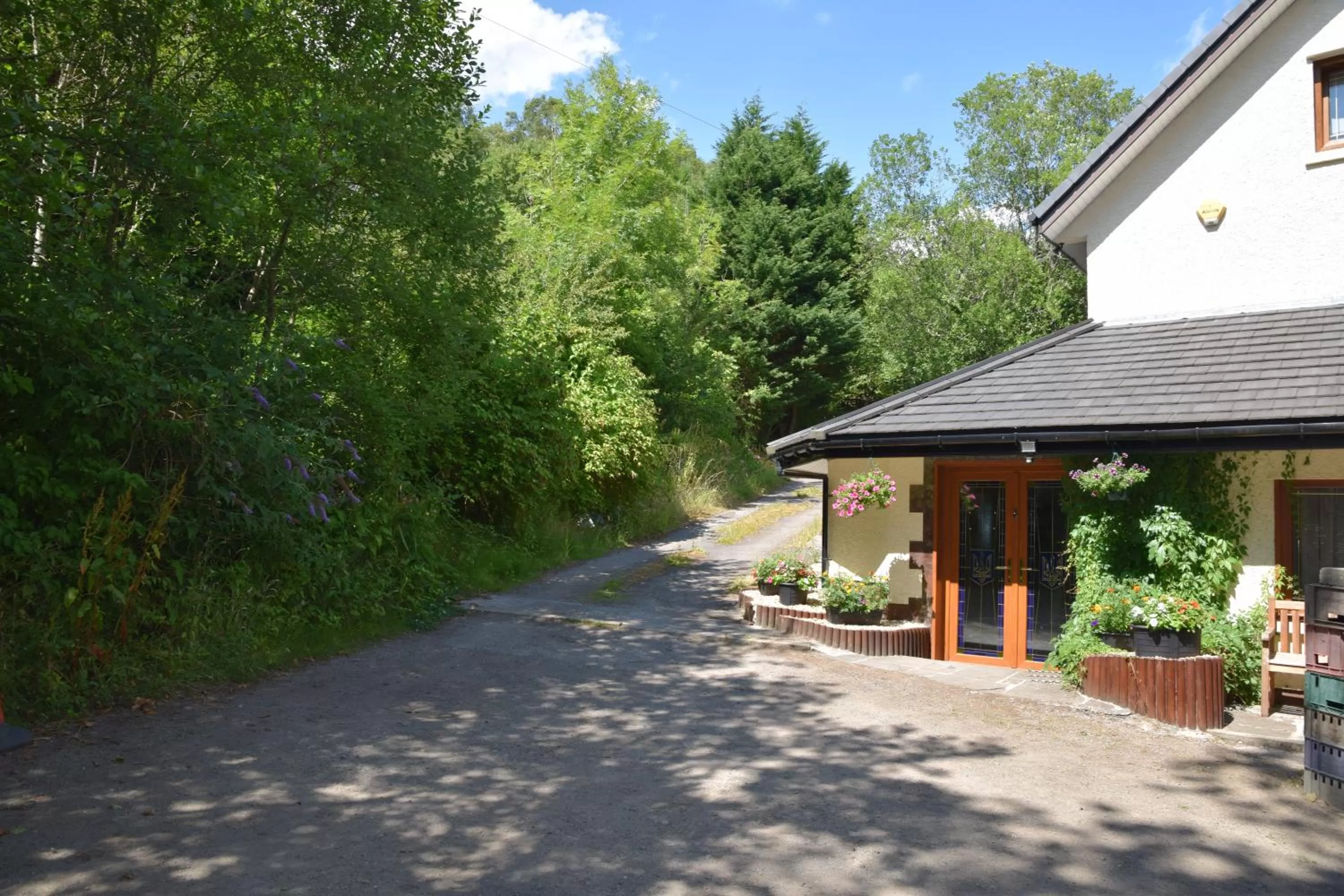 Facade/entrance in Cilbrwyn