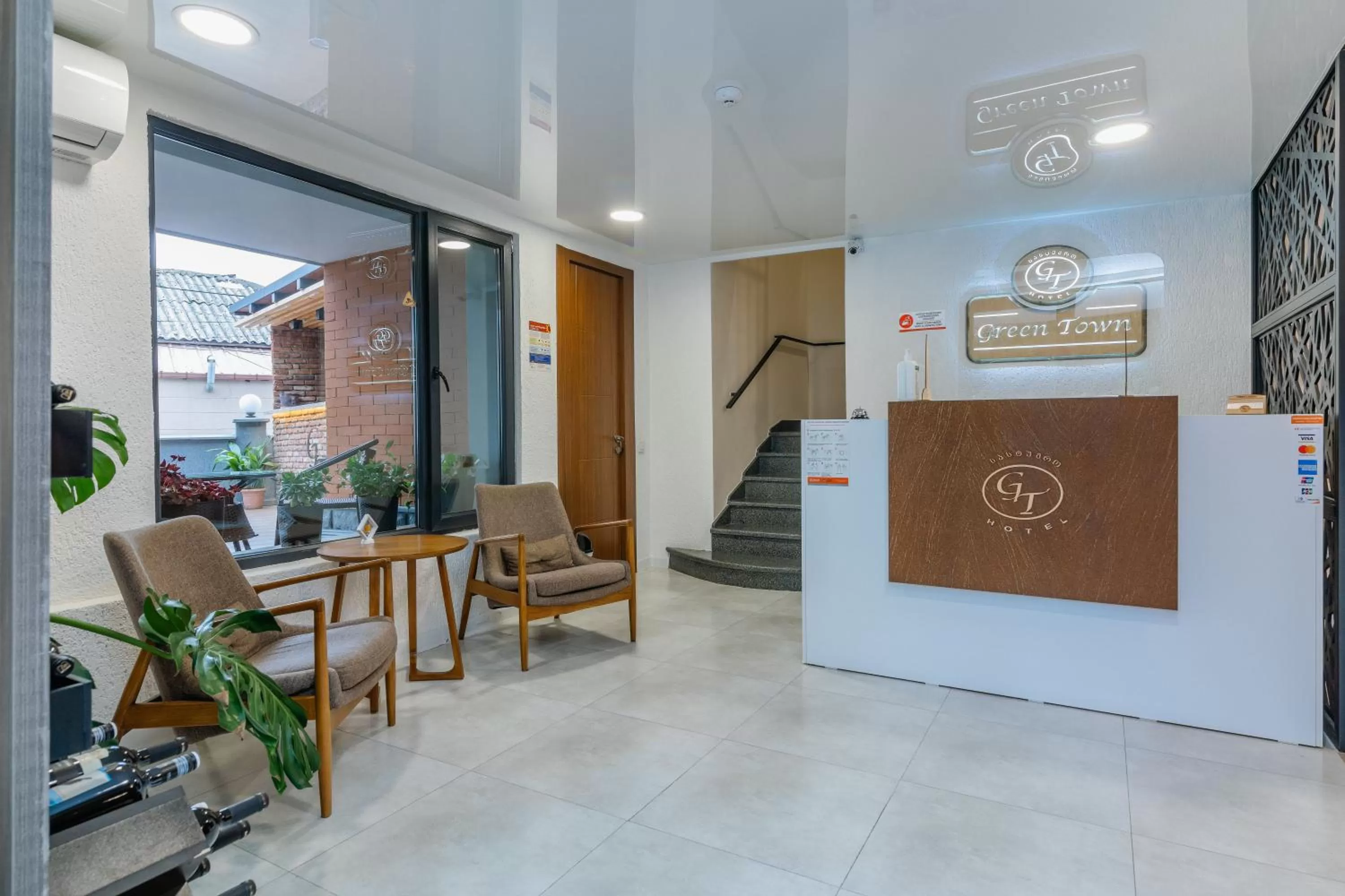 Lobby or reception in Hotel Green Town