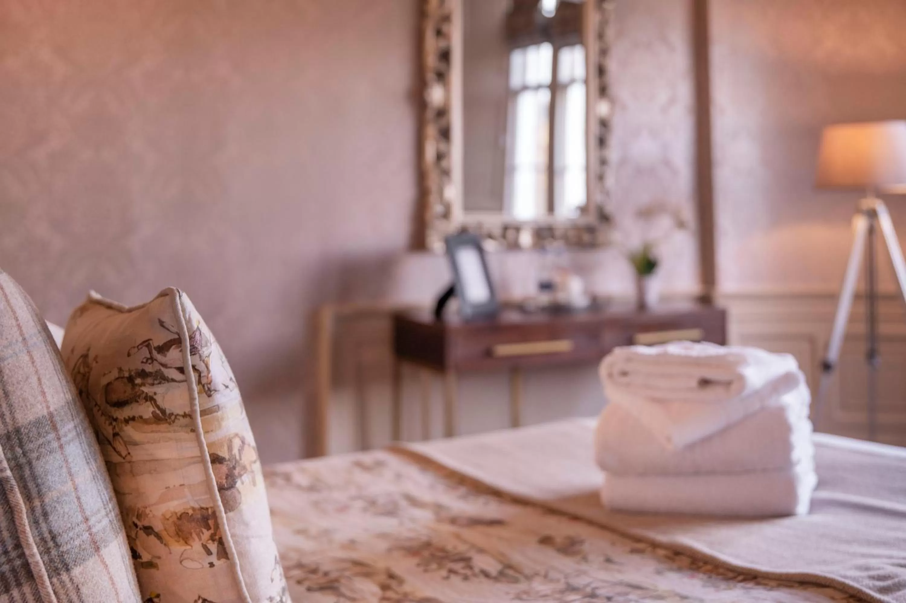 Bedroom, Bed in The Allan Park