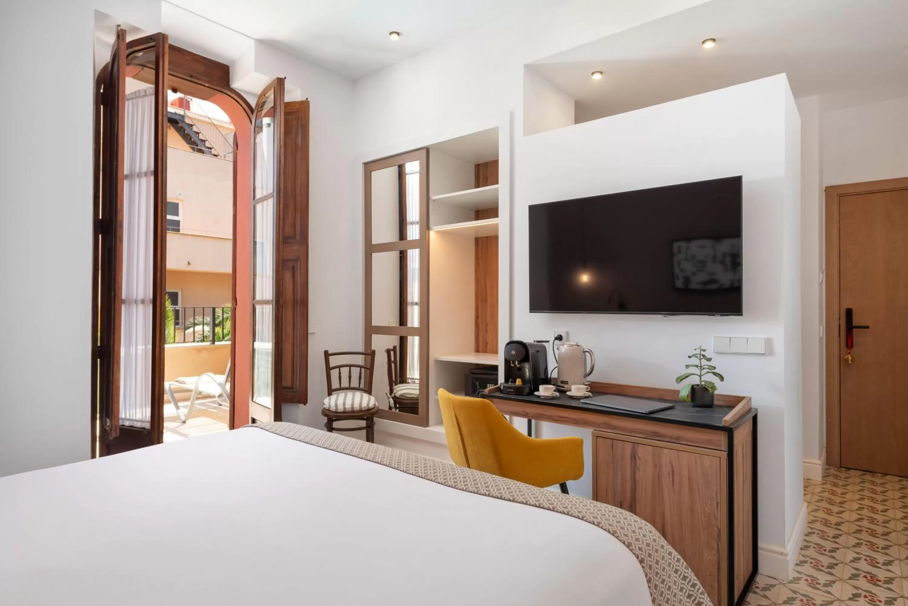 Photo of the whole room, Bed in Hotel Can Quetglas