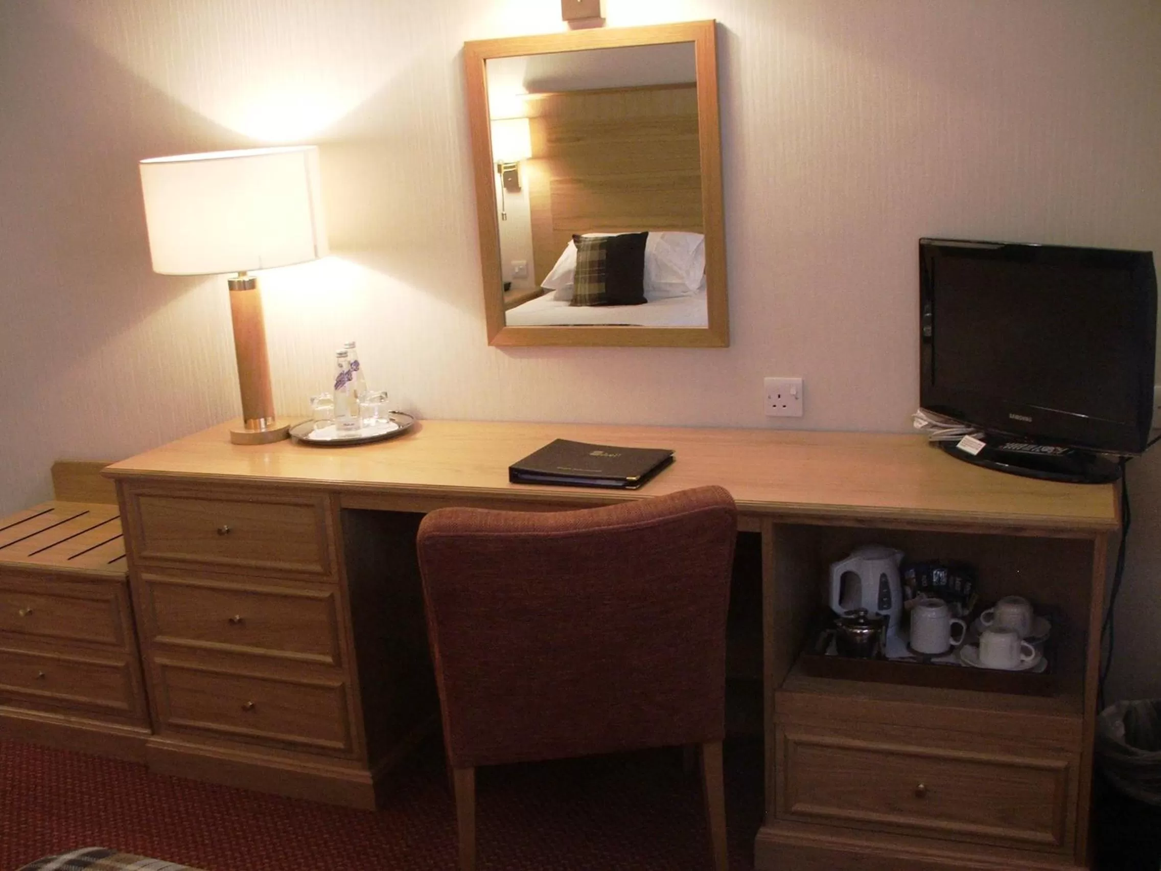 TV and multimedia in Atholl Hotel