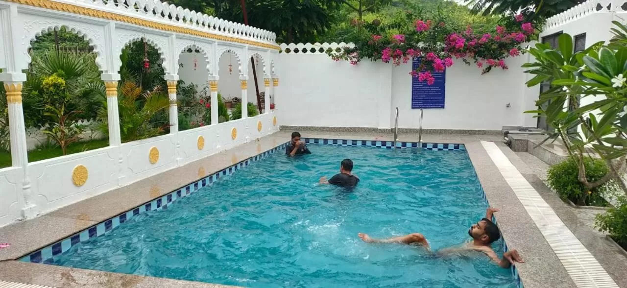 Swimming pool in Royal Heritage Haveli Udaipur