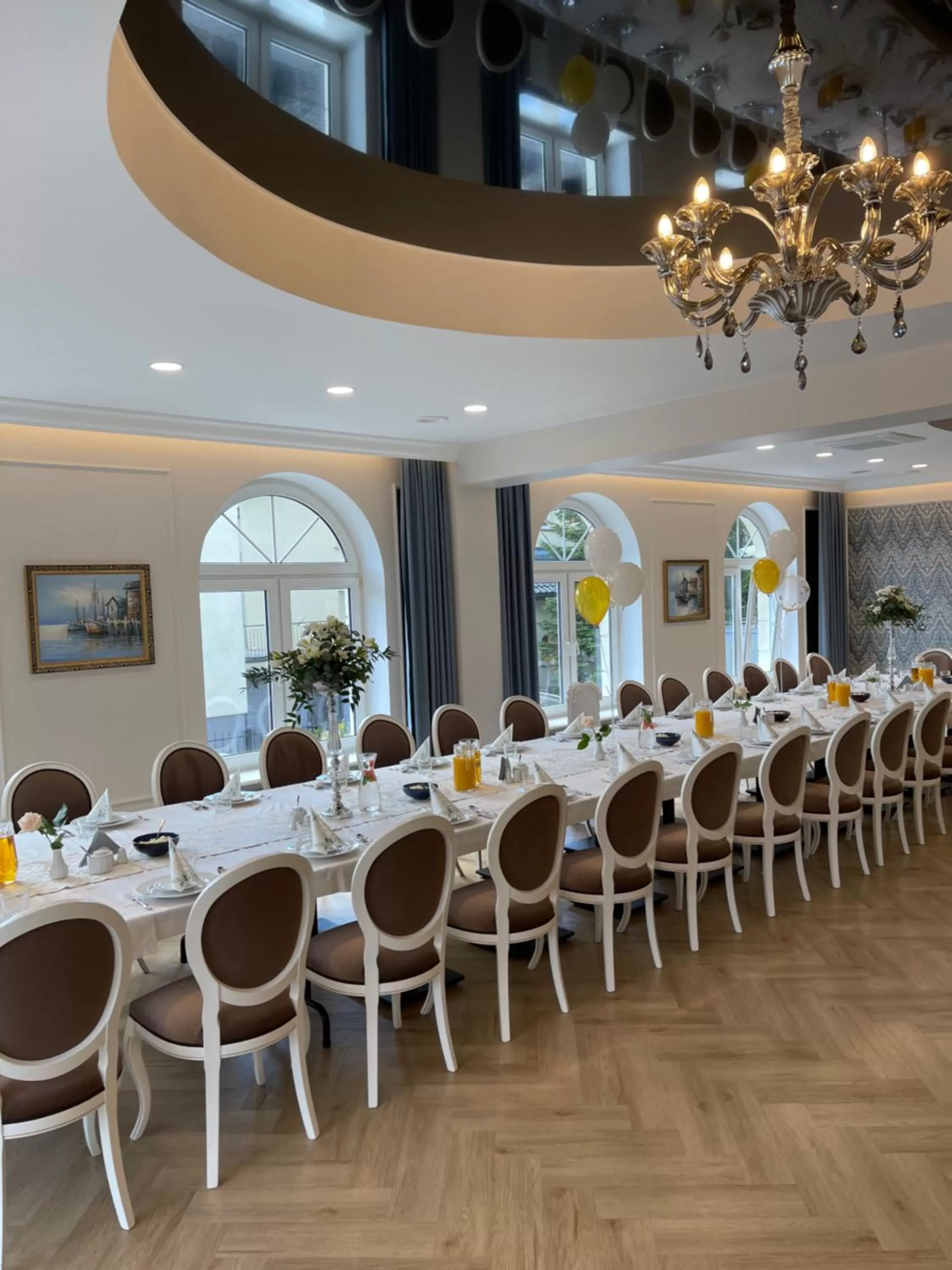 Restaurant/places to eat in Moris Boutique Beach Hotel