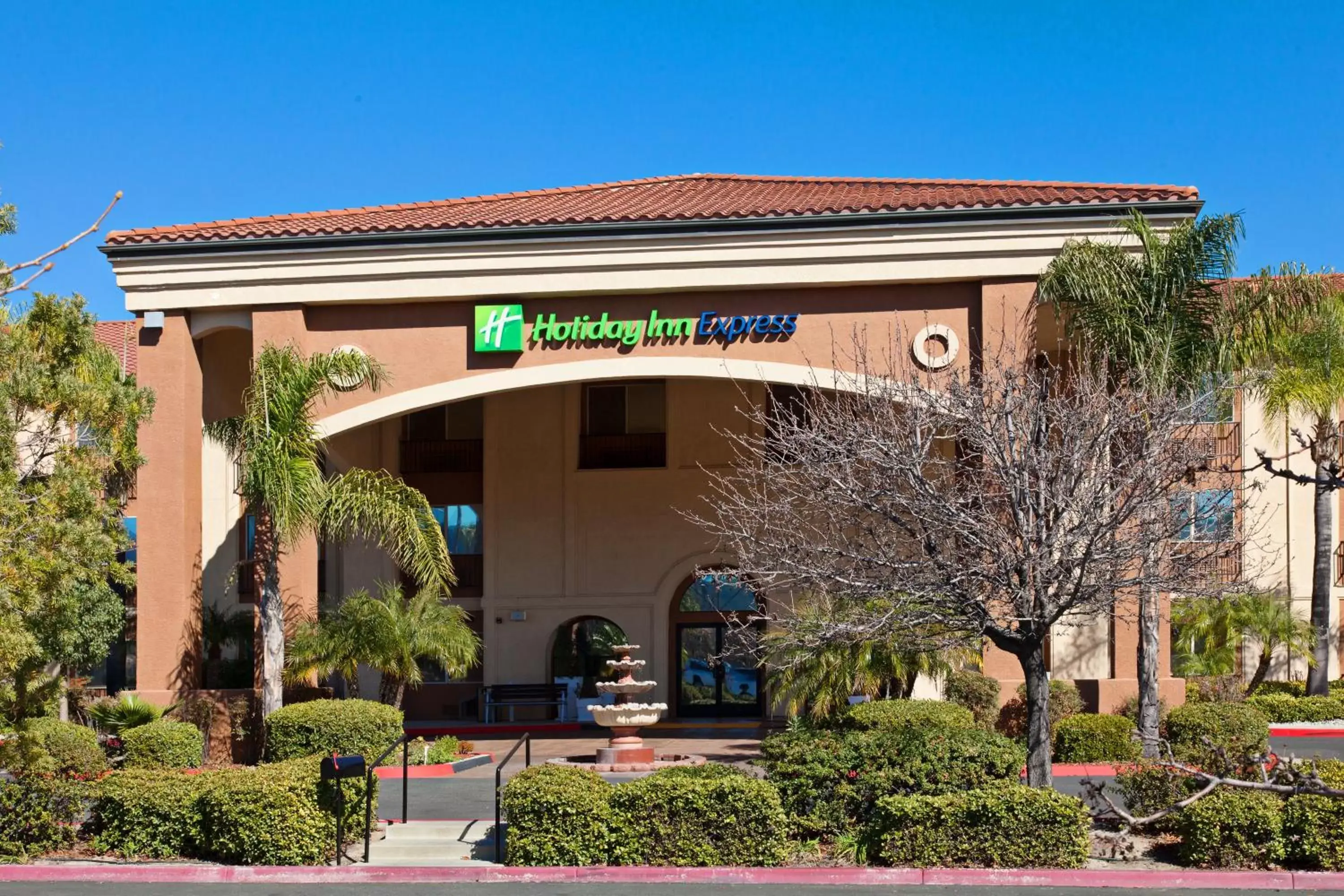 Holiday Inn Express Temecula by IHG Holiday Inn Express Temecula by IHG