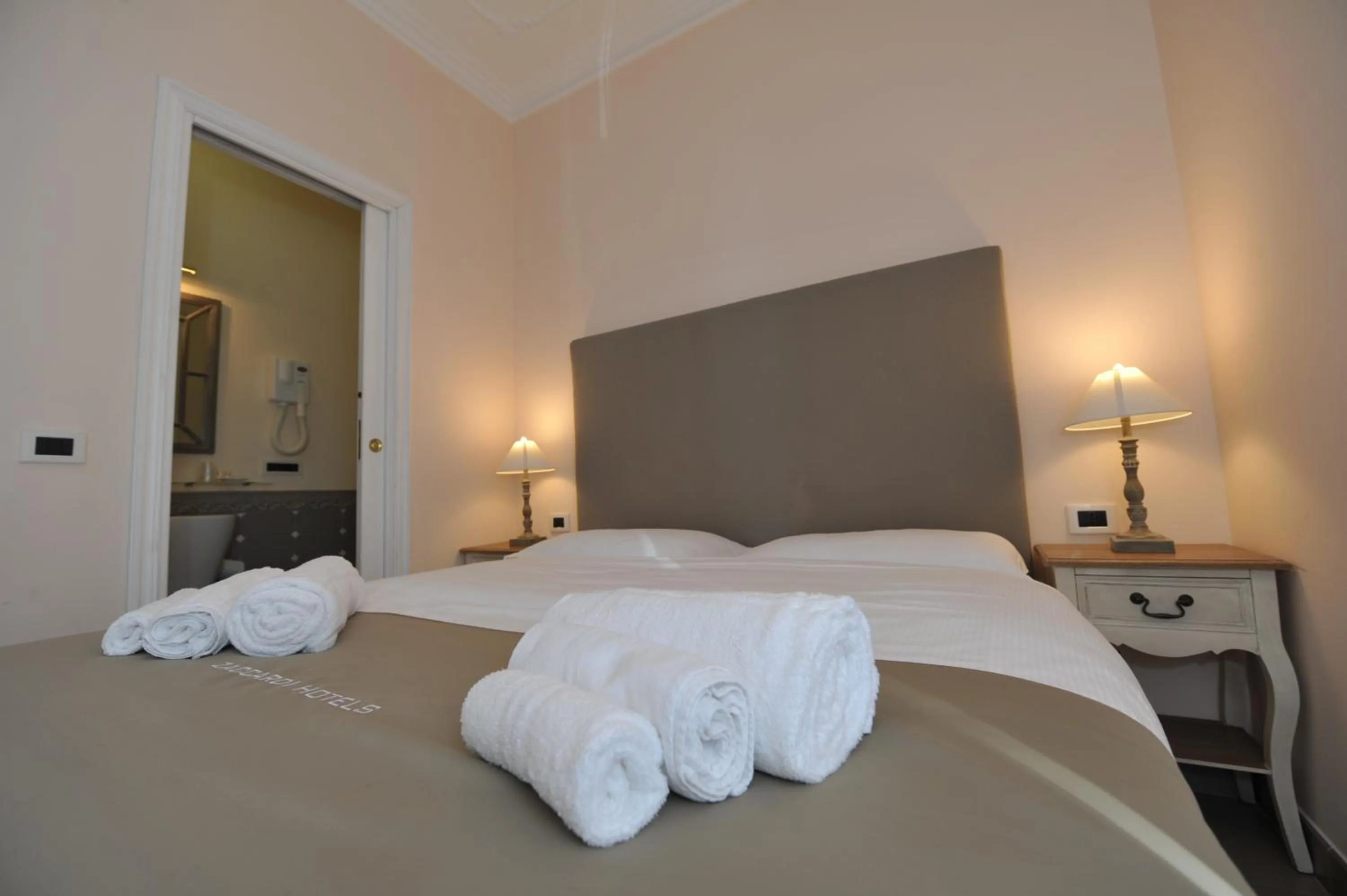 Photo of the whole room, Bed in Villa Zaccardi