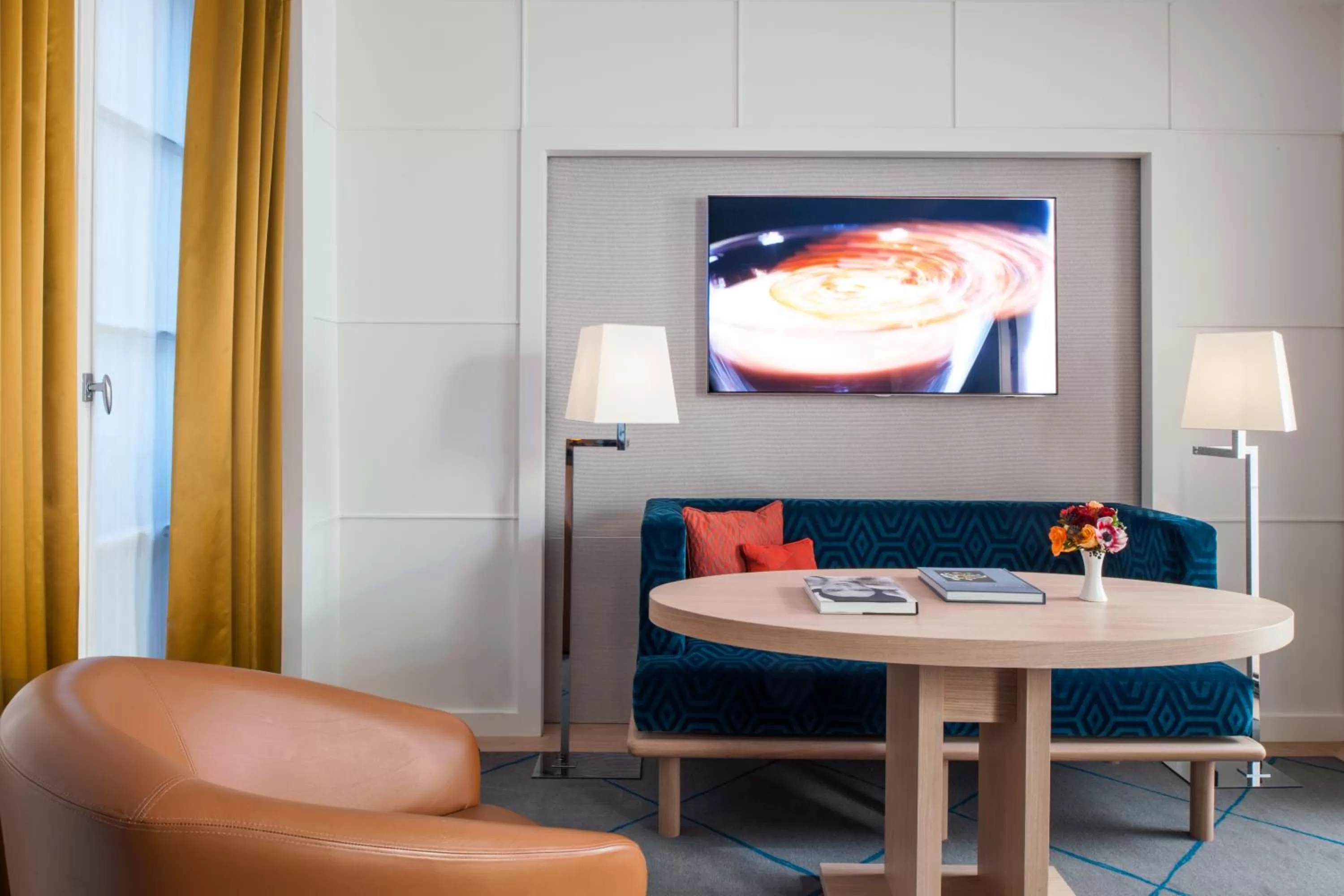 TV and multimedia in Hotel Opéra Richepanse