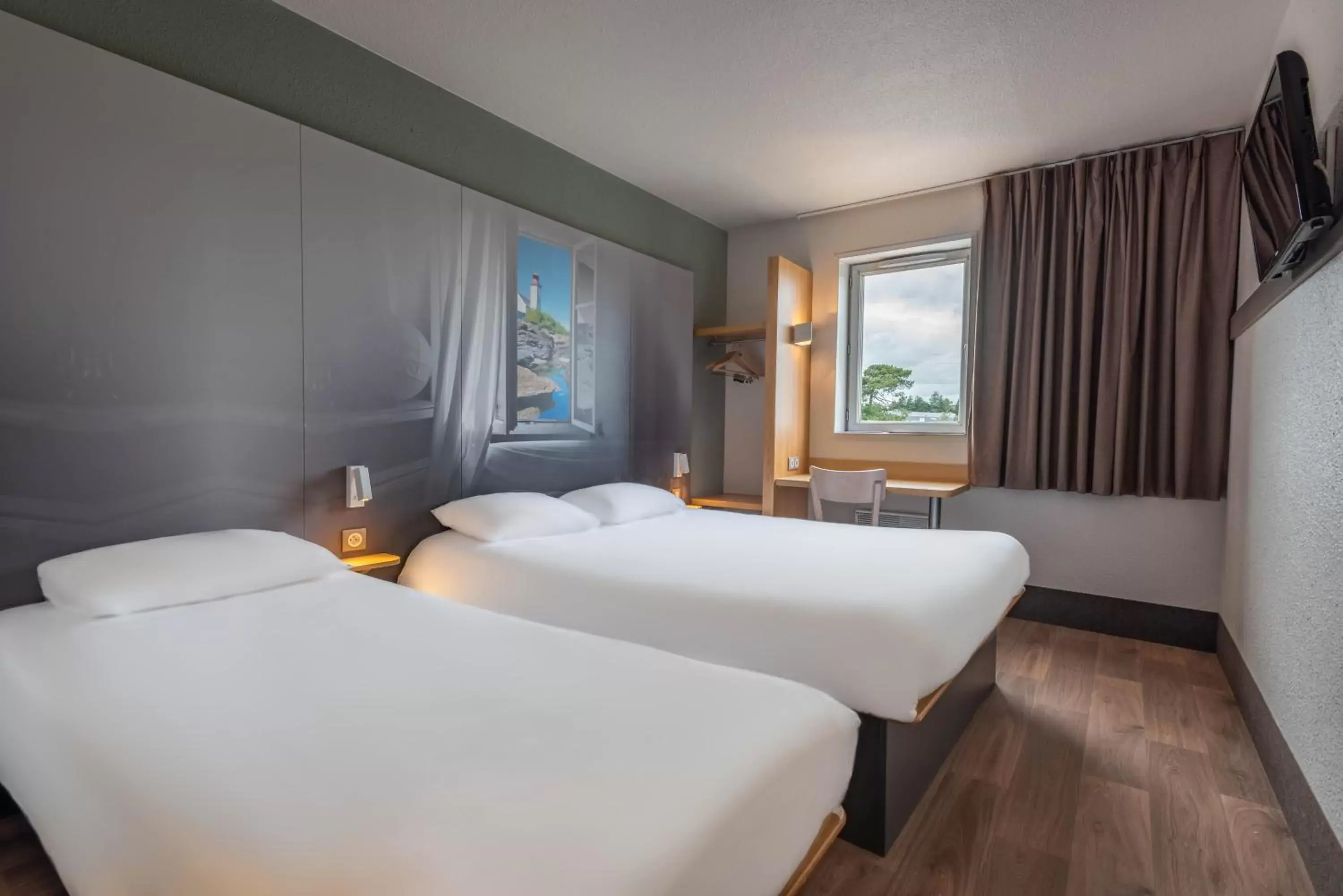 Triple Room in B&B HOTEL Lorient Caudan Triple Room in B&B HOTEL Lorient Caudan