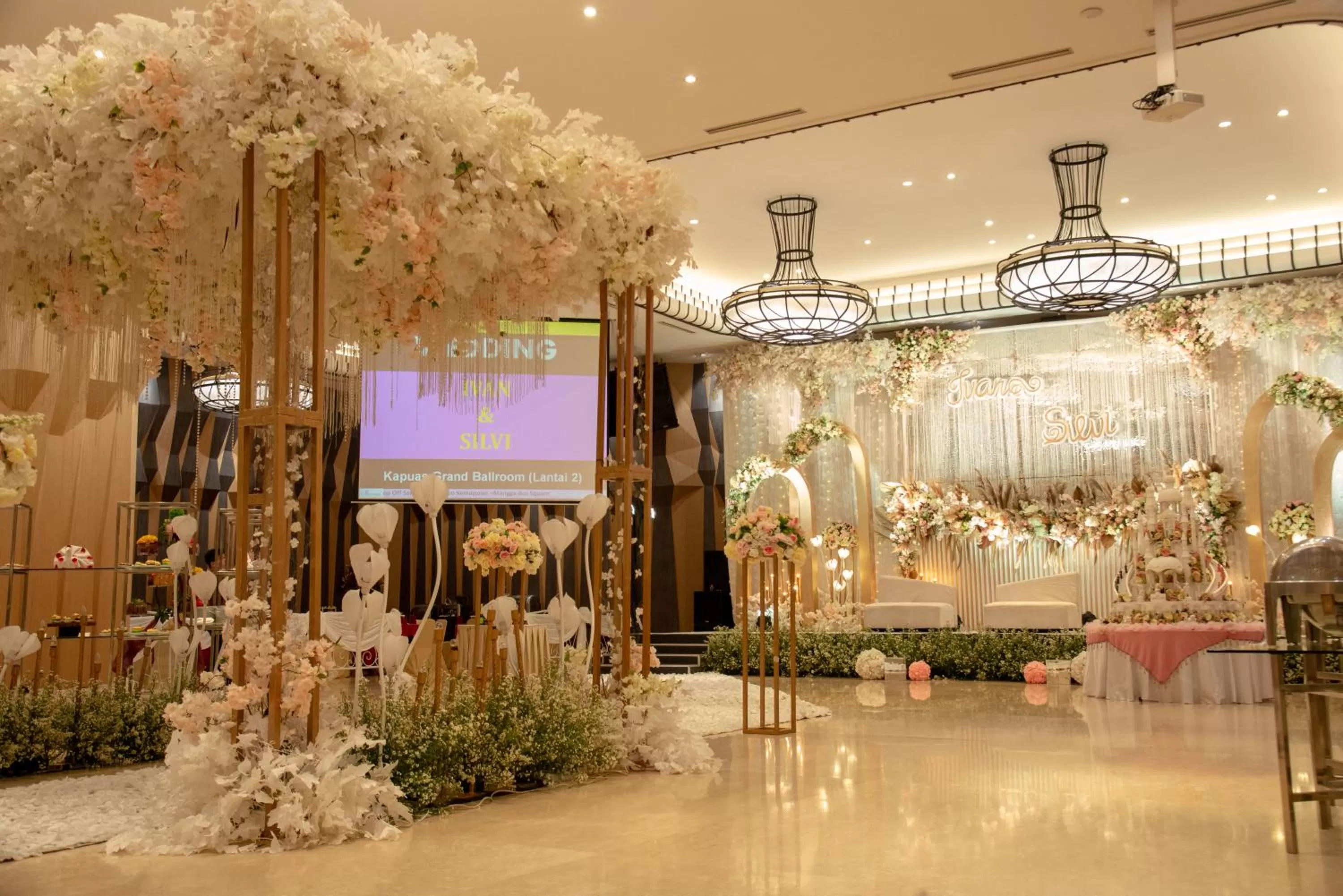 Meeting/conference room in Orchardz Hotel Industri Jakarta Kemayoran