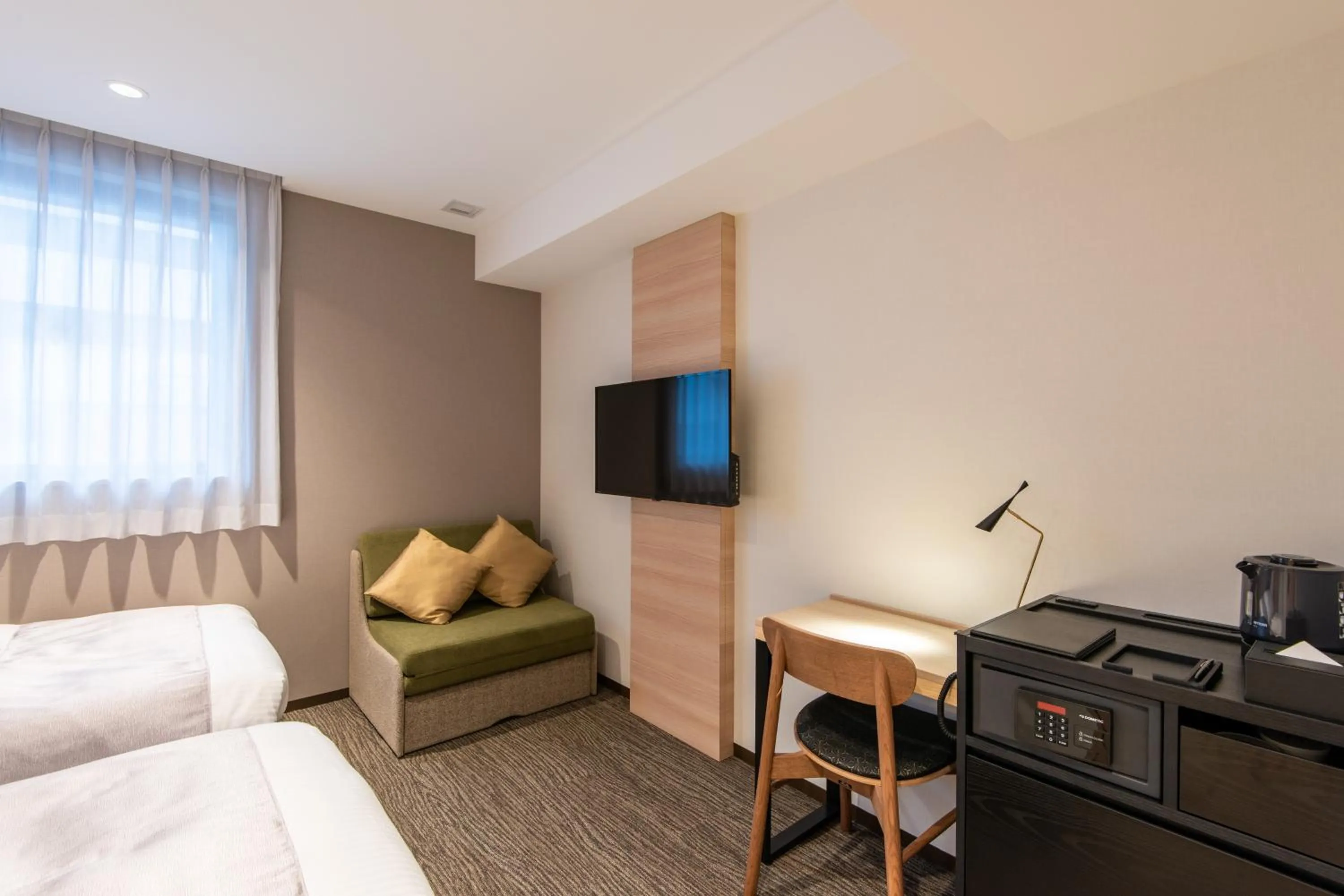 TV and multimedia, Bed in La'gent Hotel Shinjuku Kabukicho