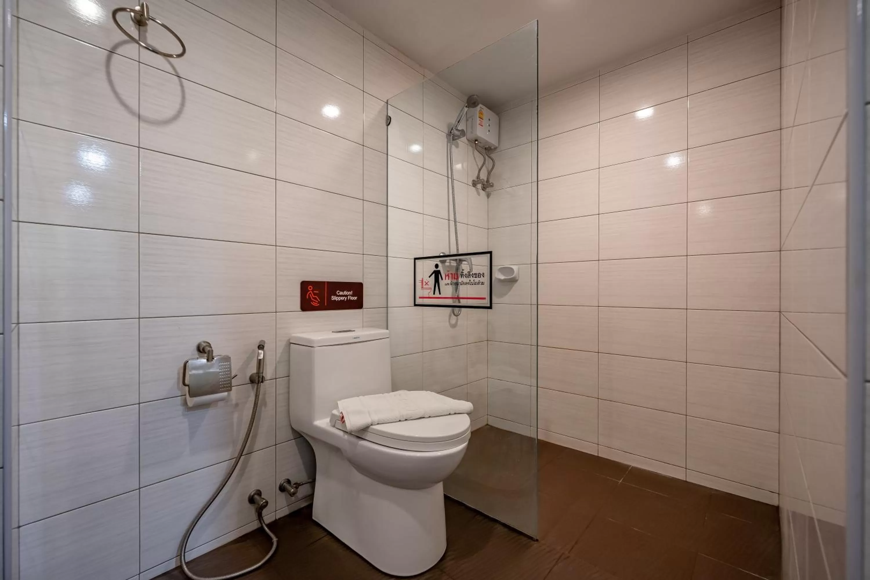 7 Days Premium Hotel at Icon Siam Station - No Parking