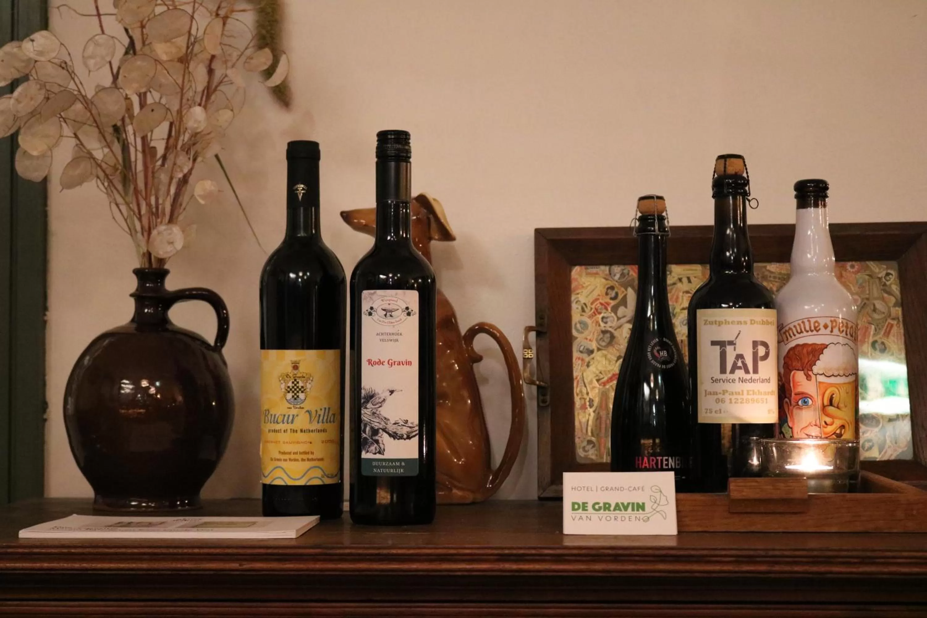 Lounge or bar in Hotel De Gravin van Vorden