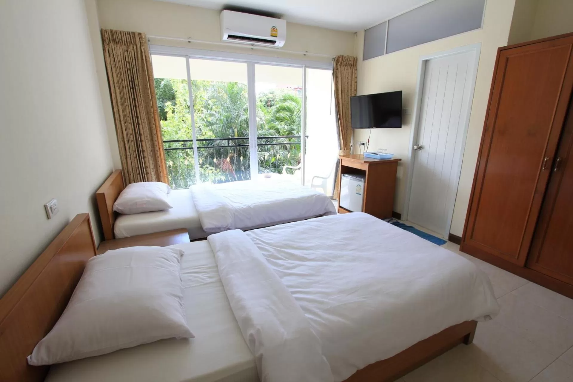 Bed in Subhamitra Hotel Hua Hin-SHA Certified