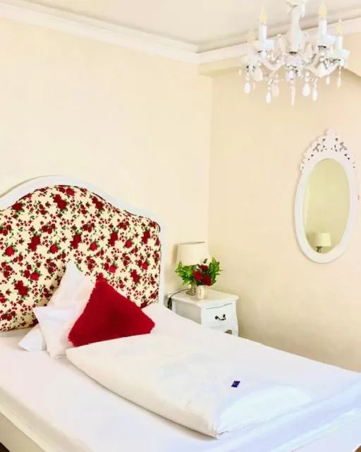 Photo of the whole room, Bed in Boutiquehotel Villa Rosenhof