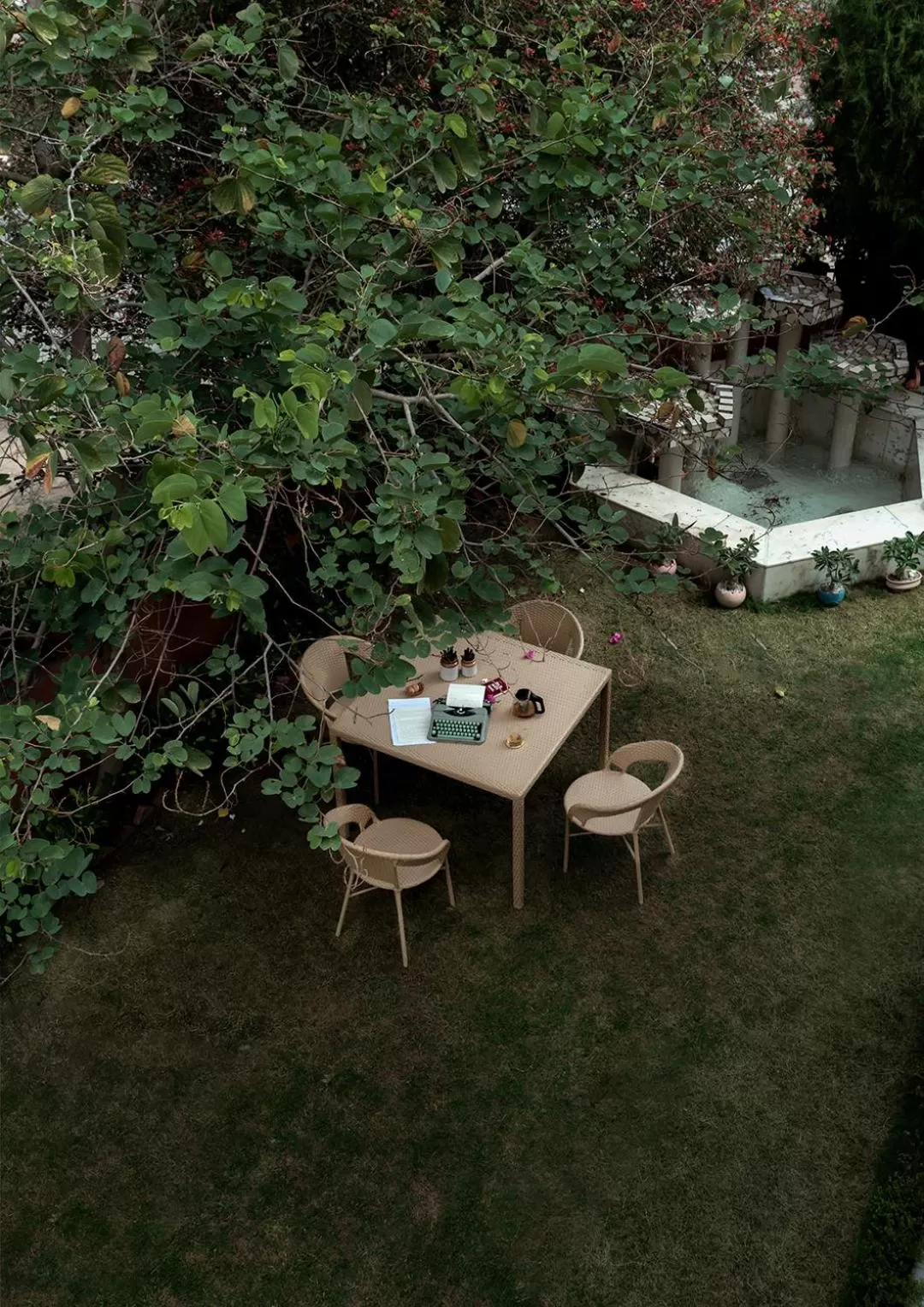 Deluxe Double Room with Balcony in The Art Ghar