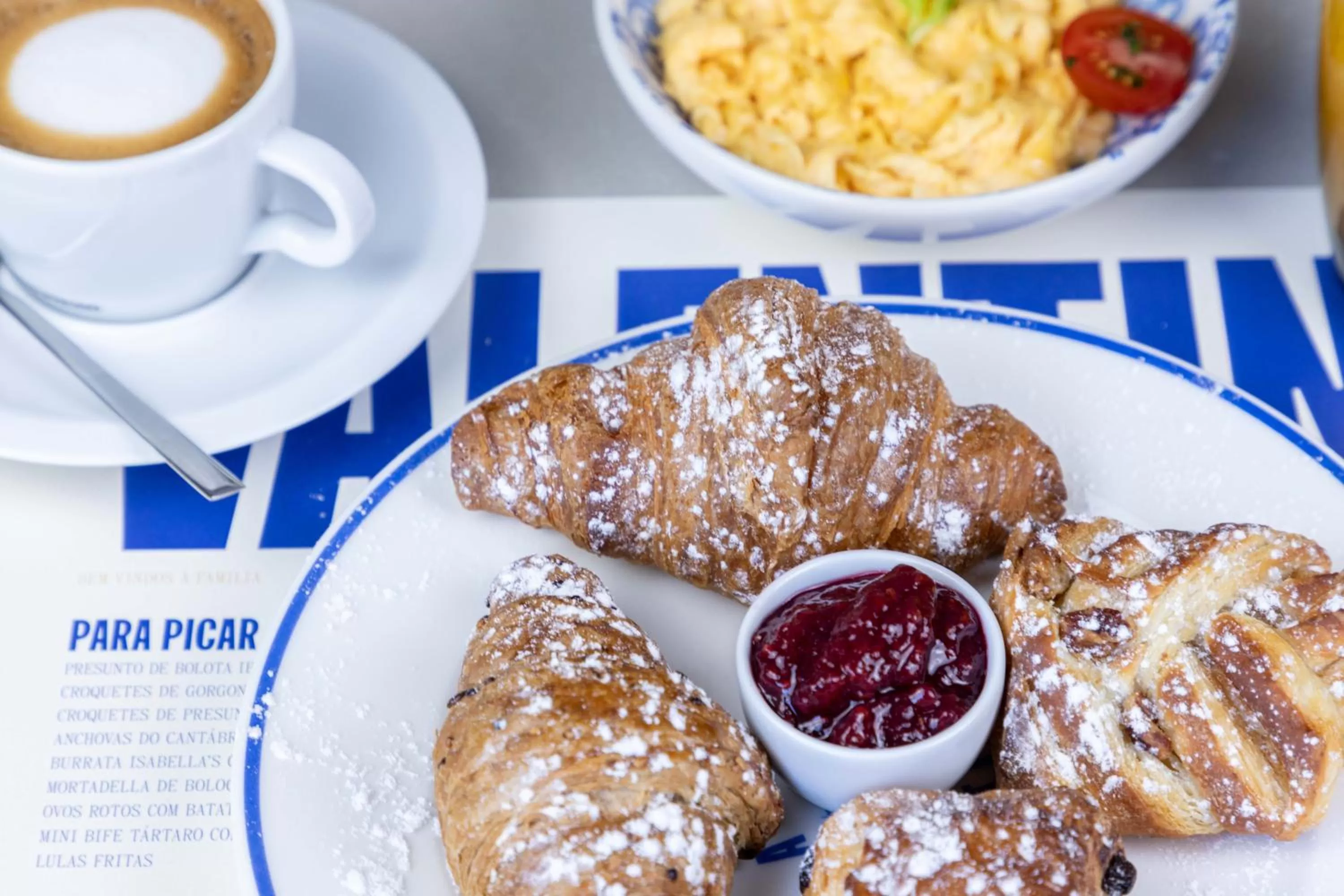 Breakfast in chic&basic Gravity