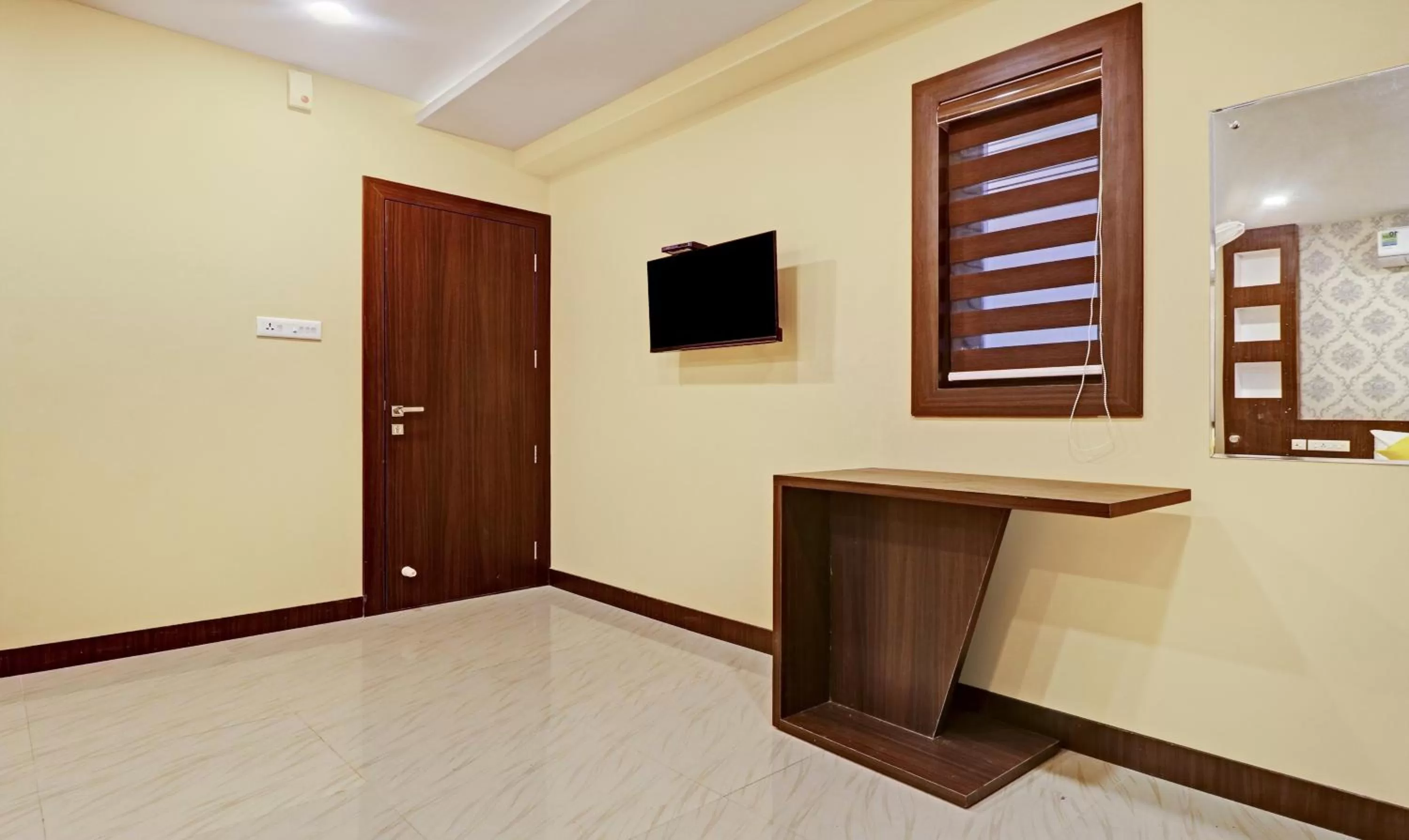 Bedroom in Itsy Hotels Sapphire Residency