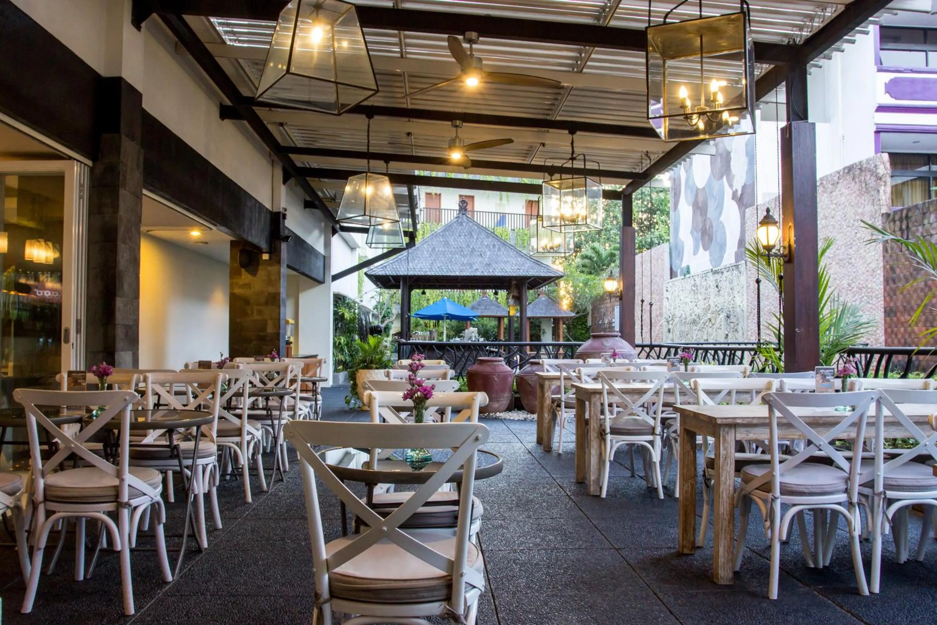 Restaurant/places to eat in Natya Hotel Kuta