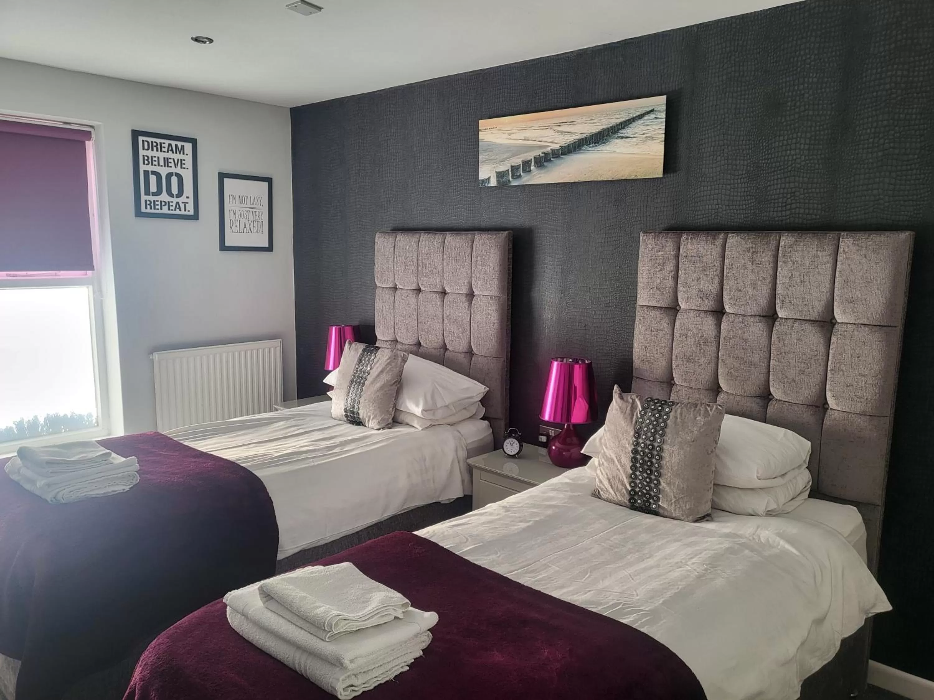 Bed in Watton Vibe Hotel