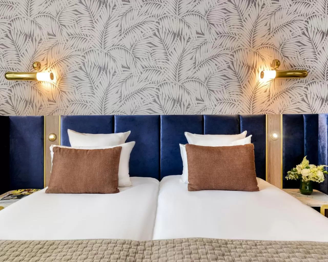 Bed in Hotel Opéra Opal