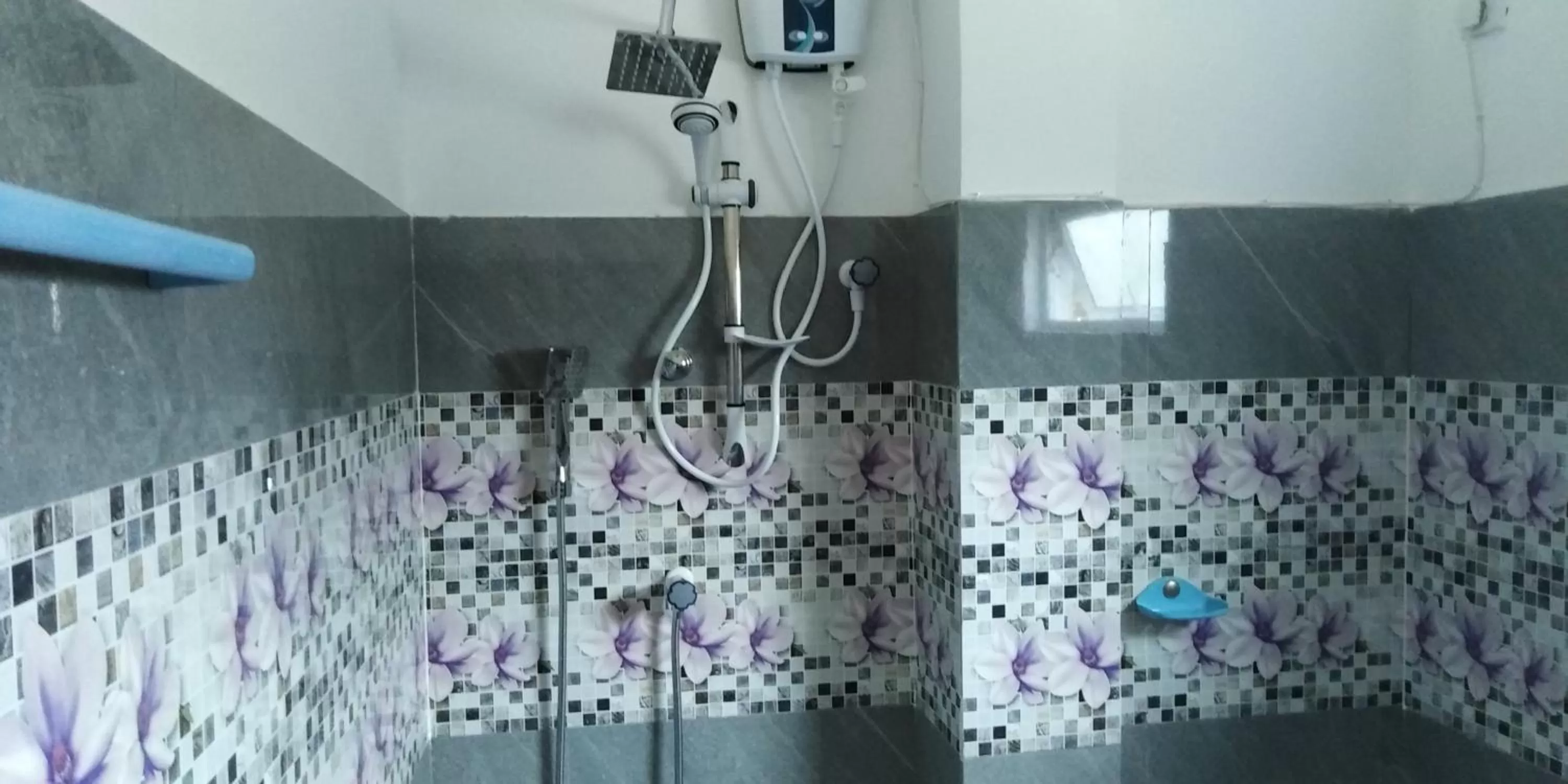 Bathroom in Pearl Resort Mirissa