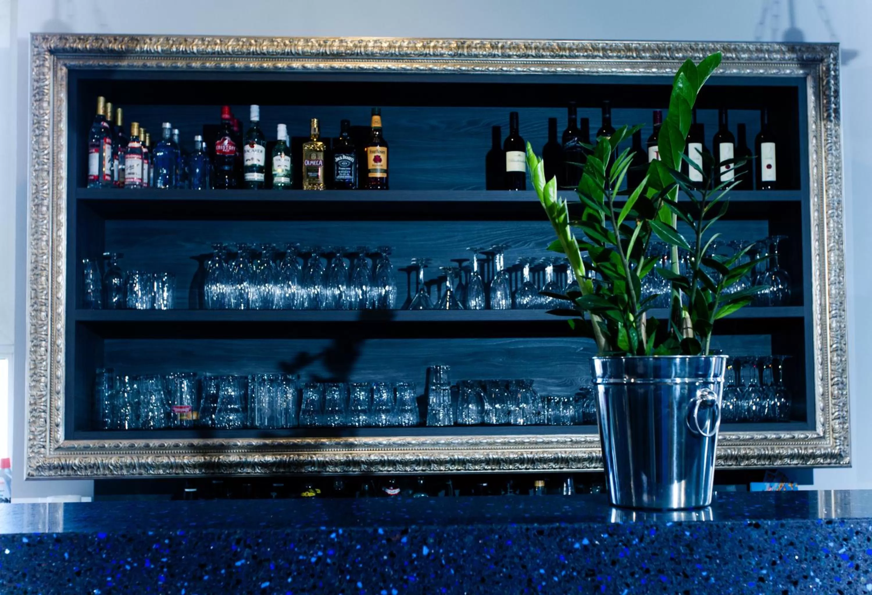 Lounge or bar in Lenas Donau Hotel