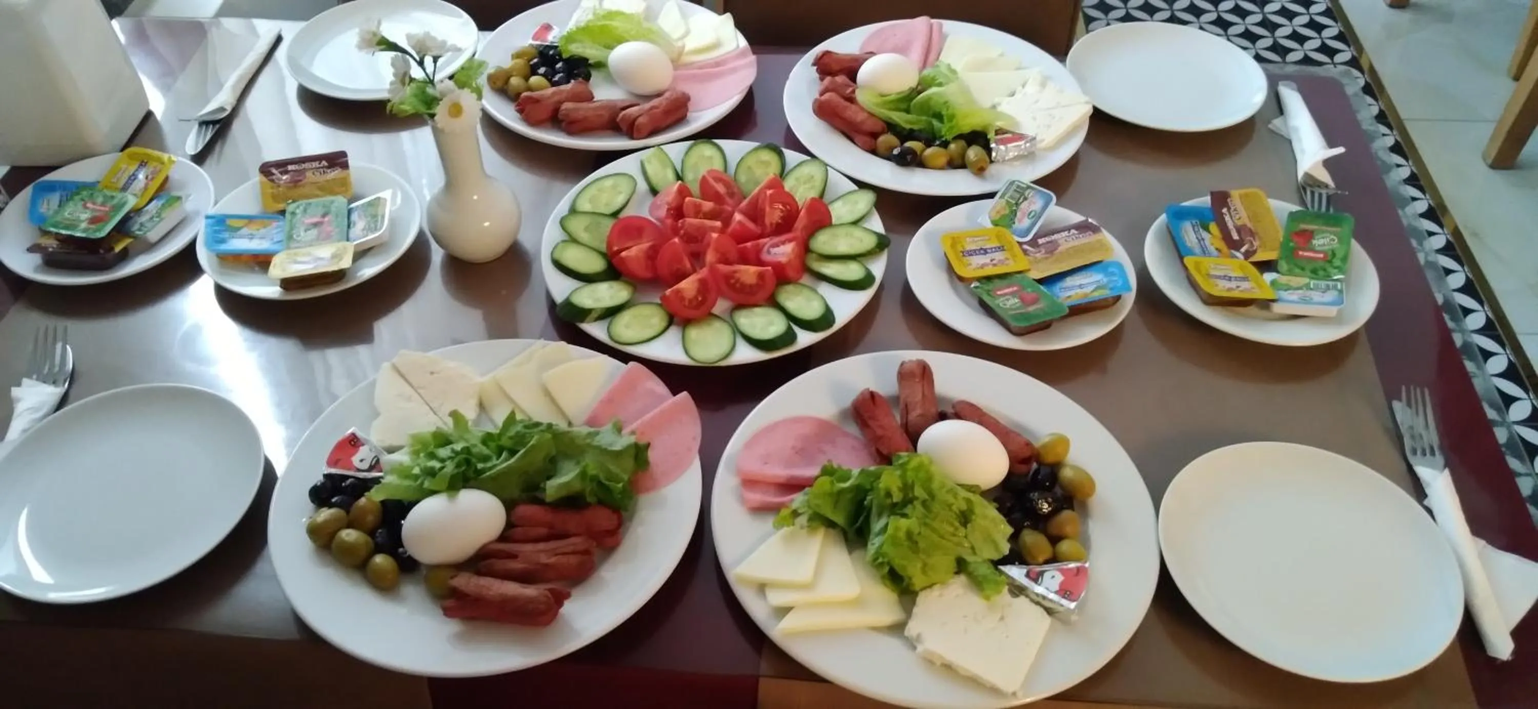 Restaurant/places to eat in Hotel Yesilpark