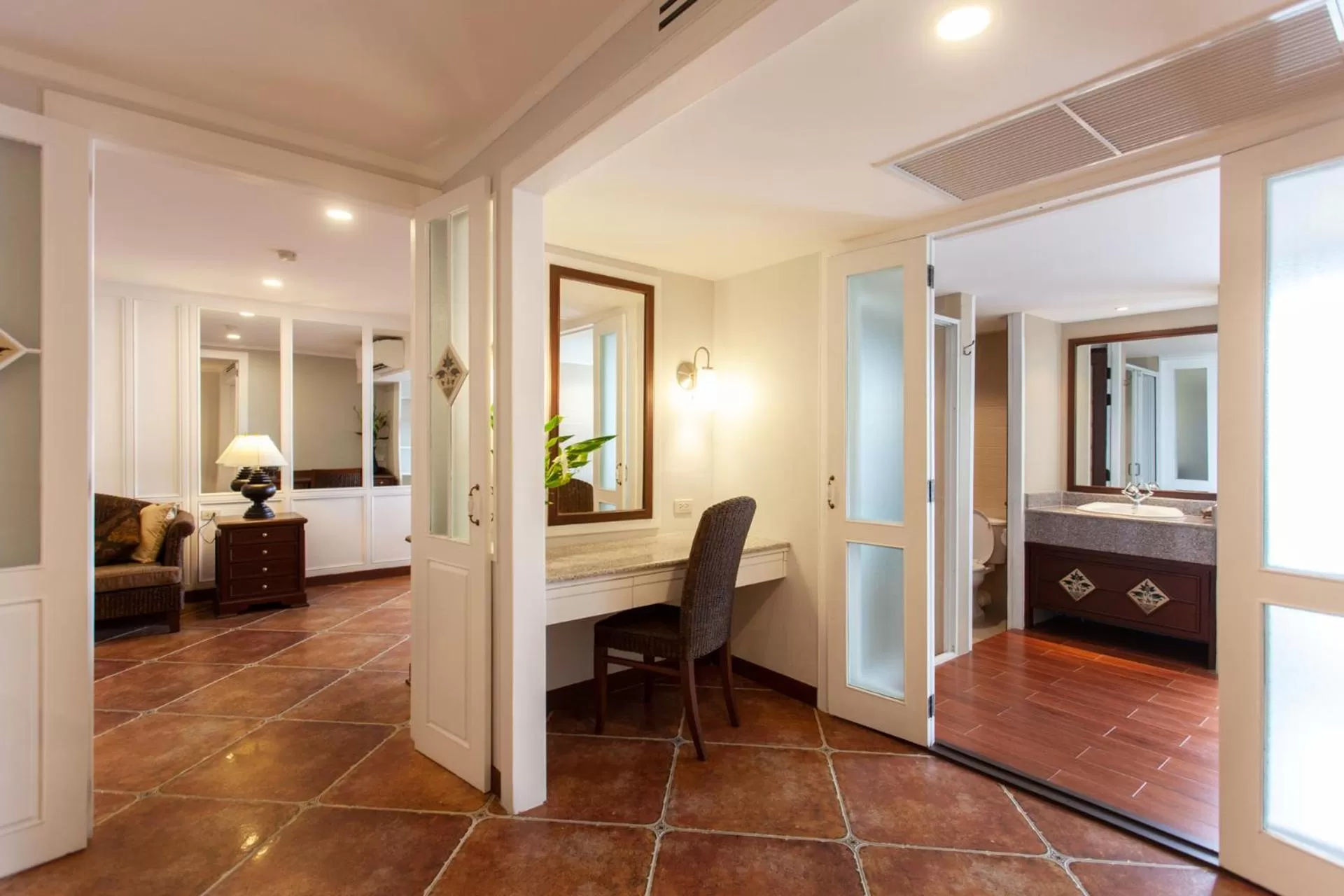 Bedroom in Viangbua Mansion