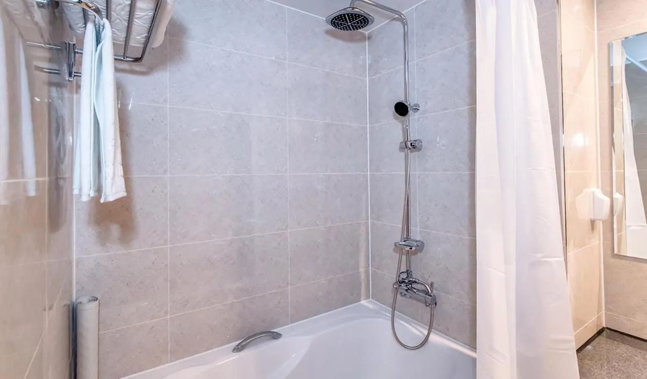 Shower in Hotel Shalom Jeju