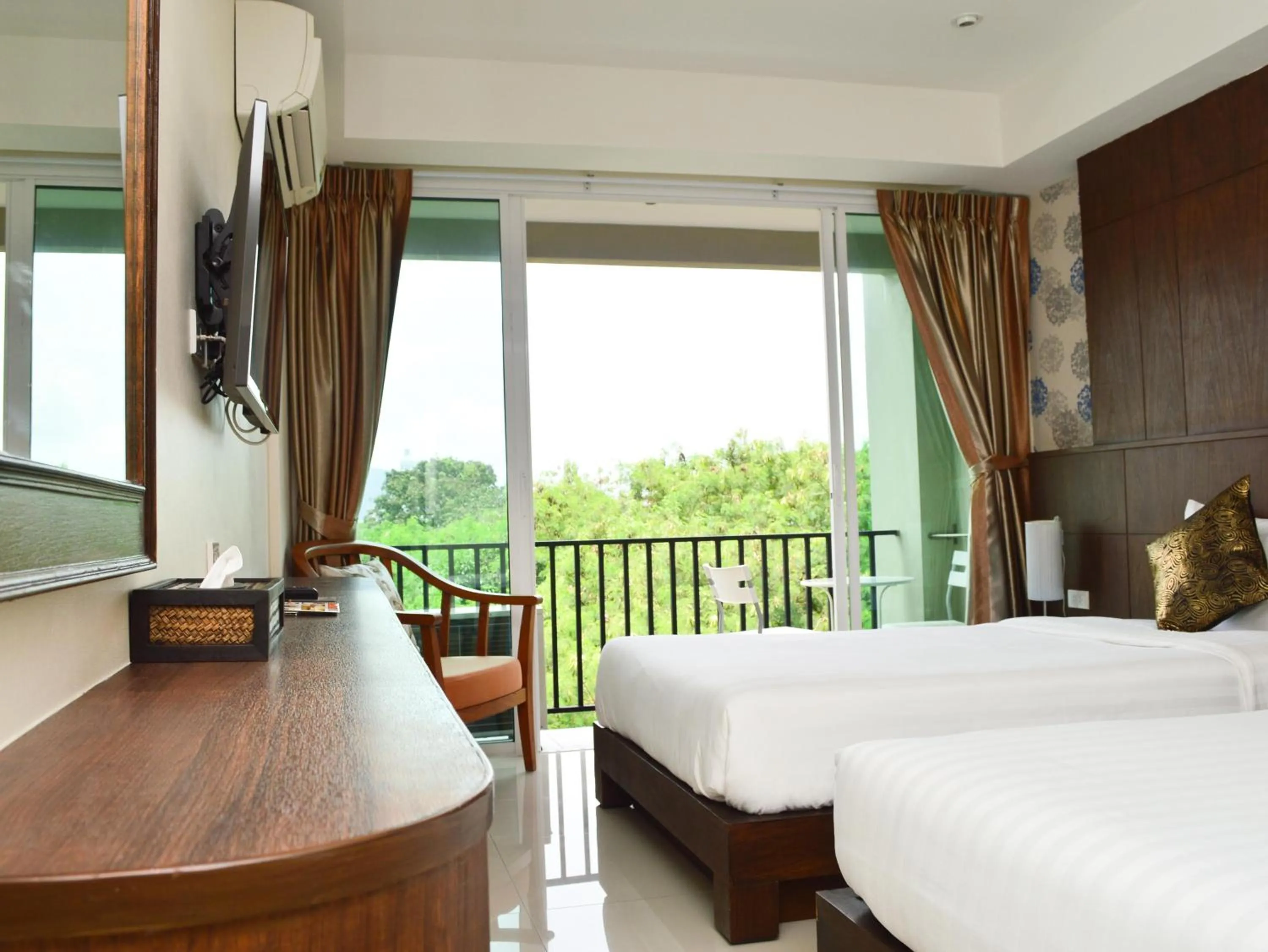 View (from property/room), Bed in Lub Sbuy House Hotel - SHA