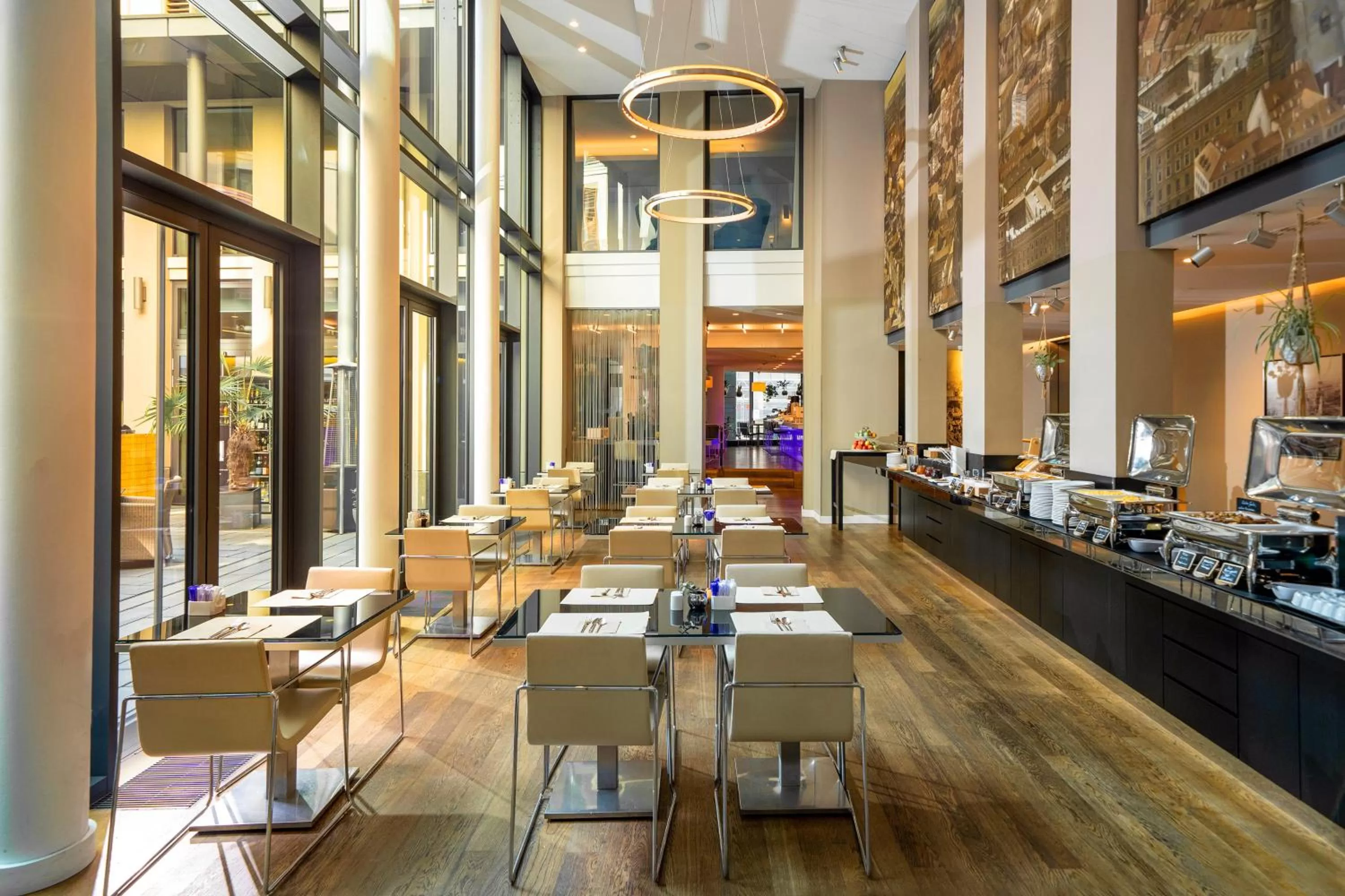 Restaurant/places to eat in INNSiDE by Meliá Dresden