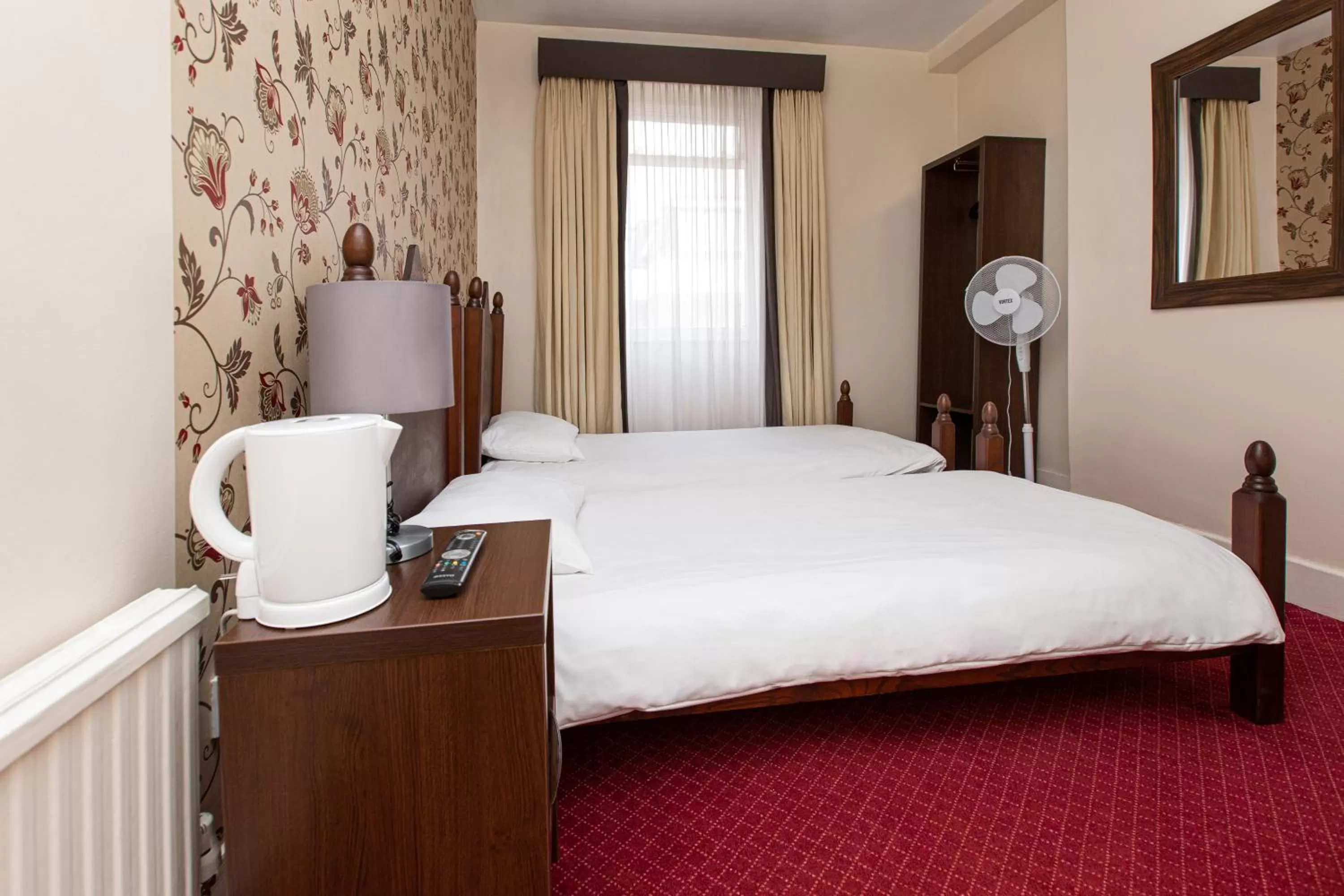 Bed in Islington Inn