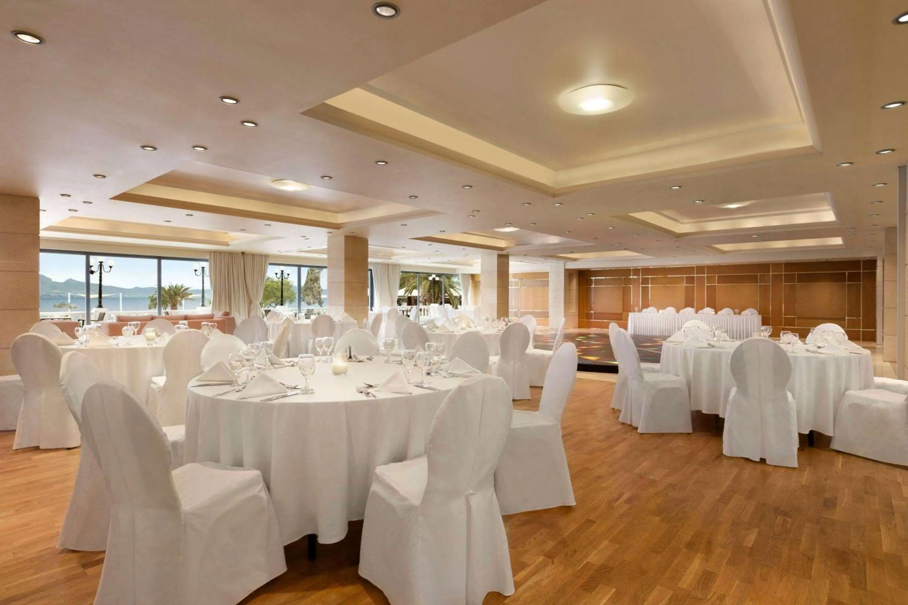 wedding in Ramada Loutraki Poseidon Resort