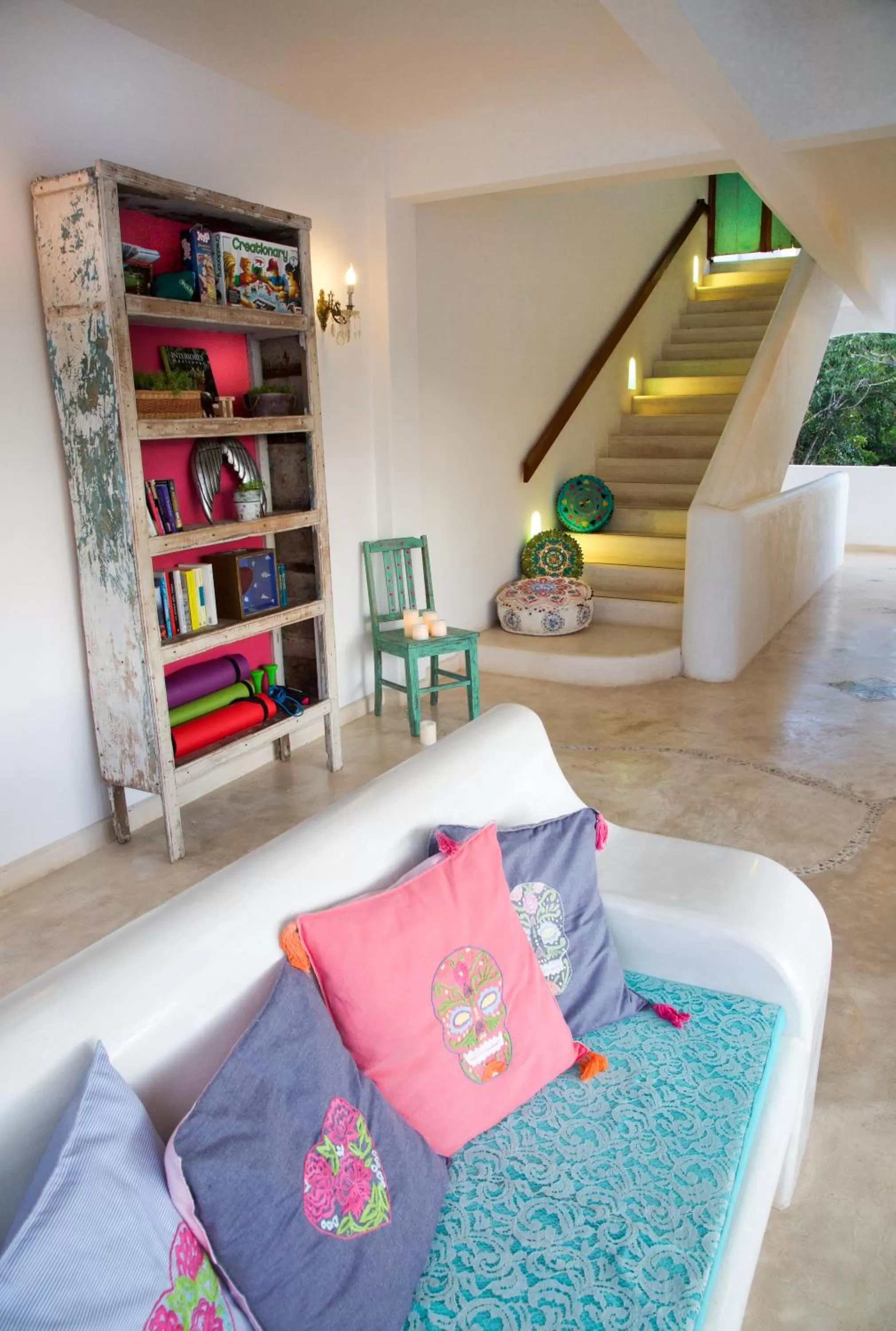 Street view, Bed in LiveTulum