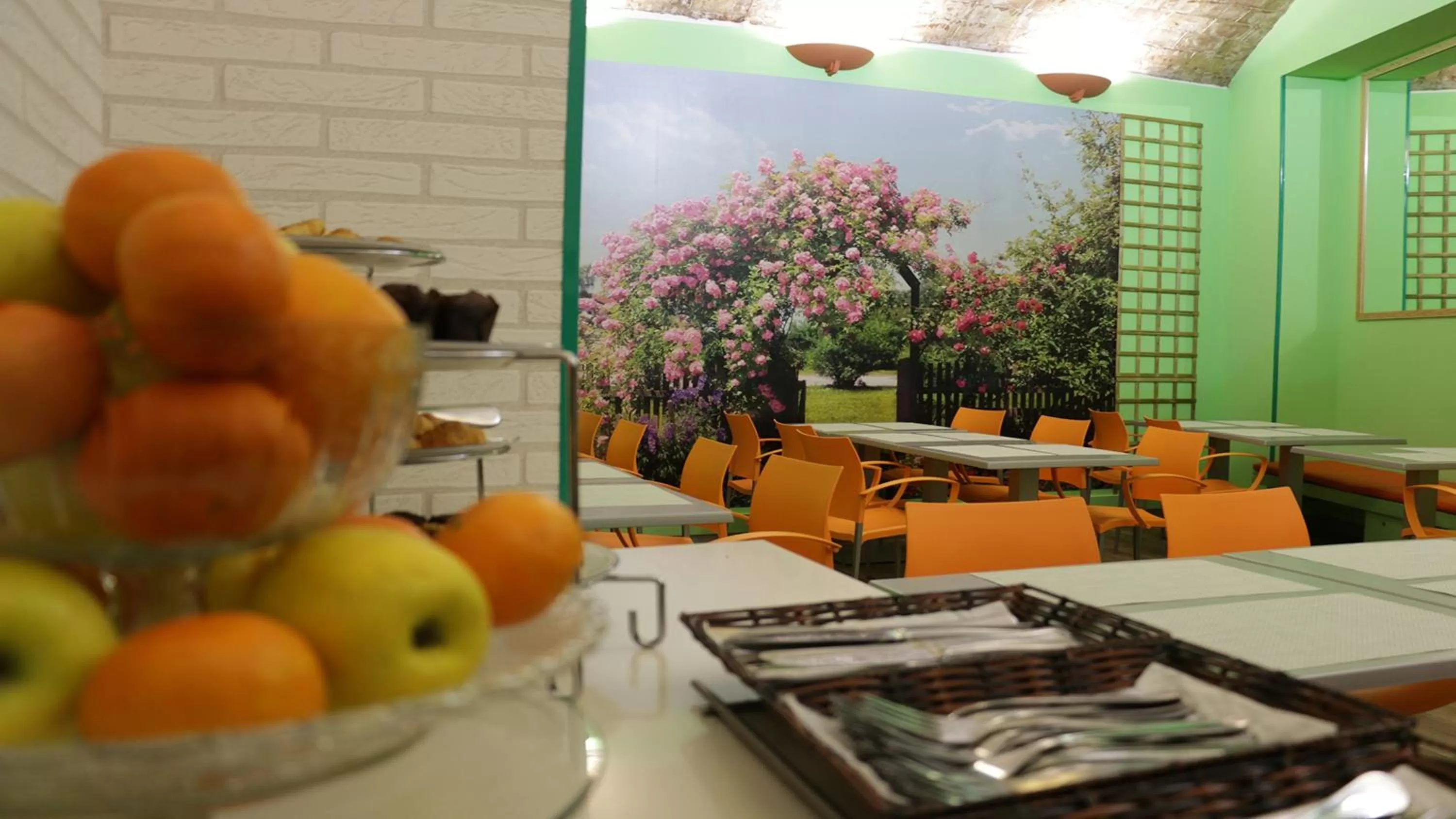 Buffet breakfast in Hotel HLG CityPark Pelayo