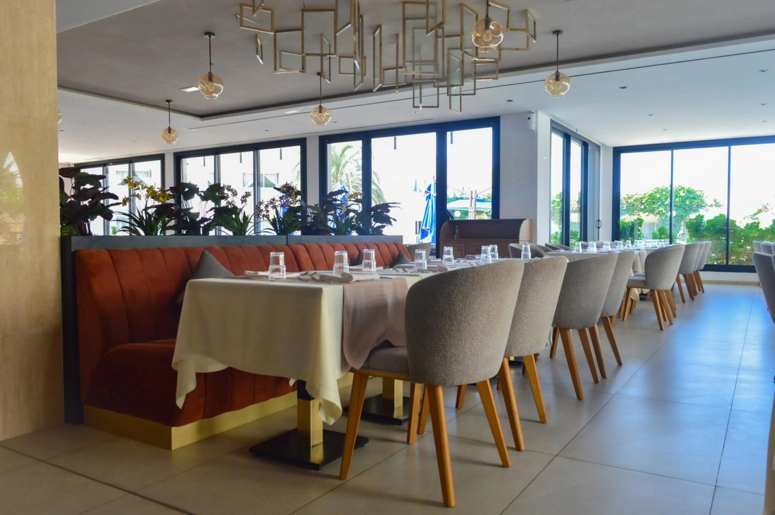 Restaurant/places to eat in Golden Carthage Hotel Tunis