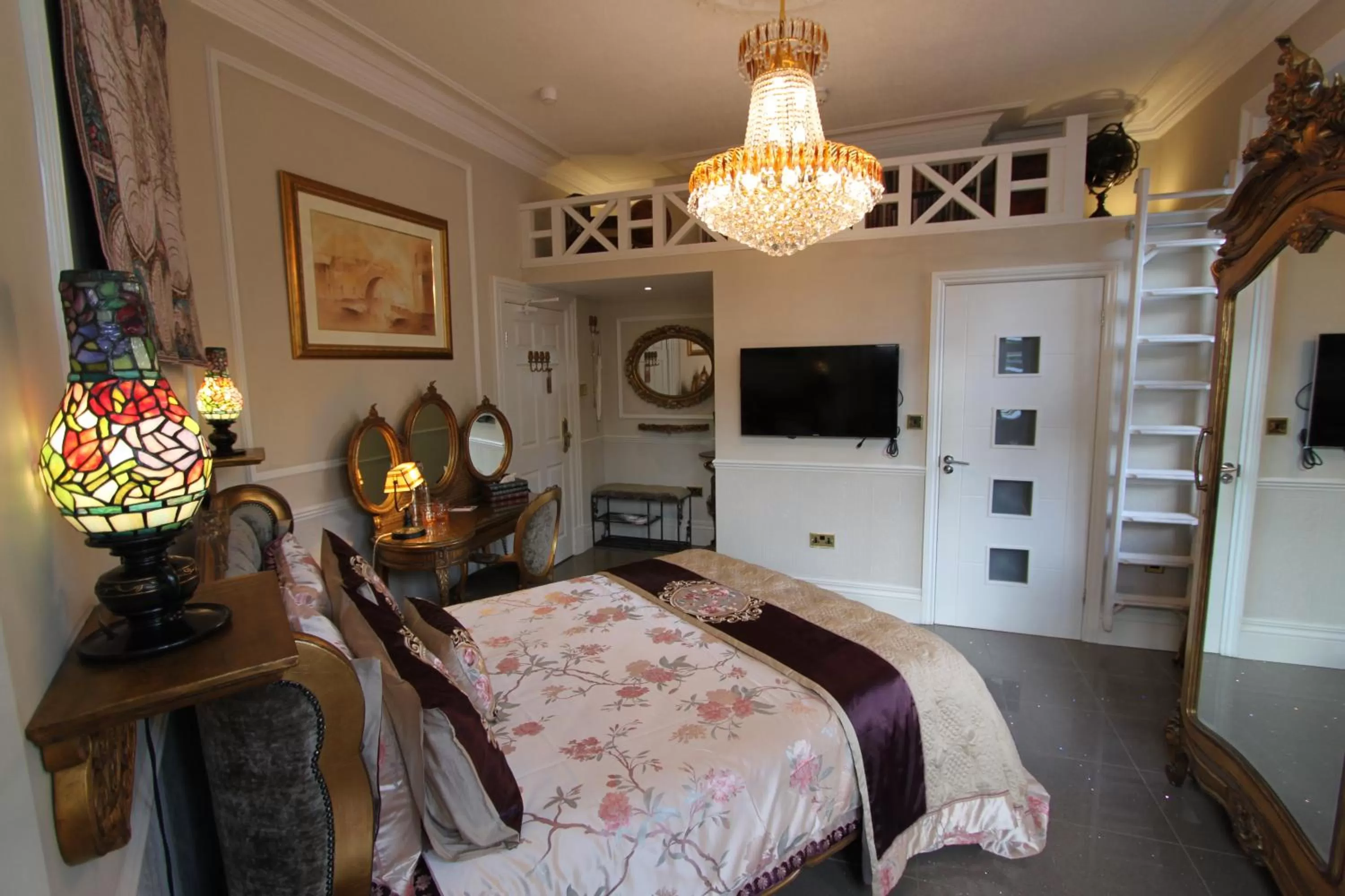 Photo of the whole room, Bed in Tower Guest House