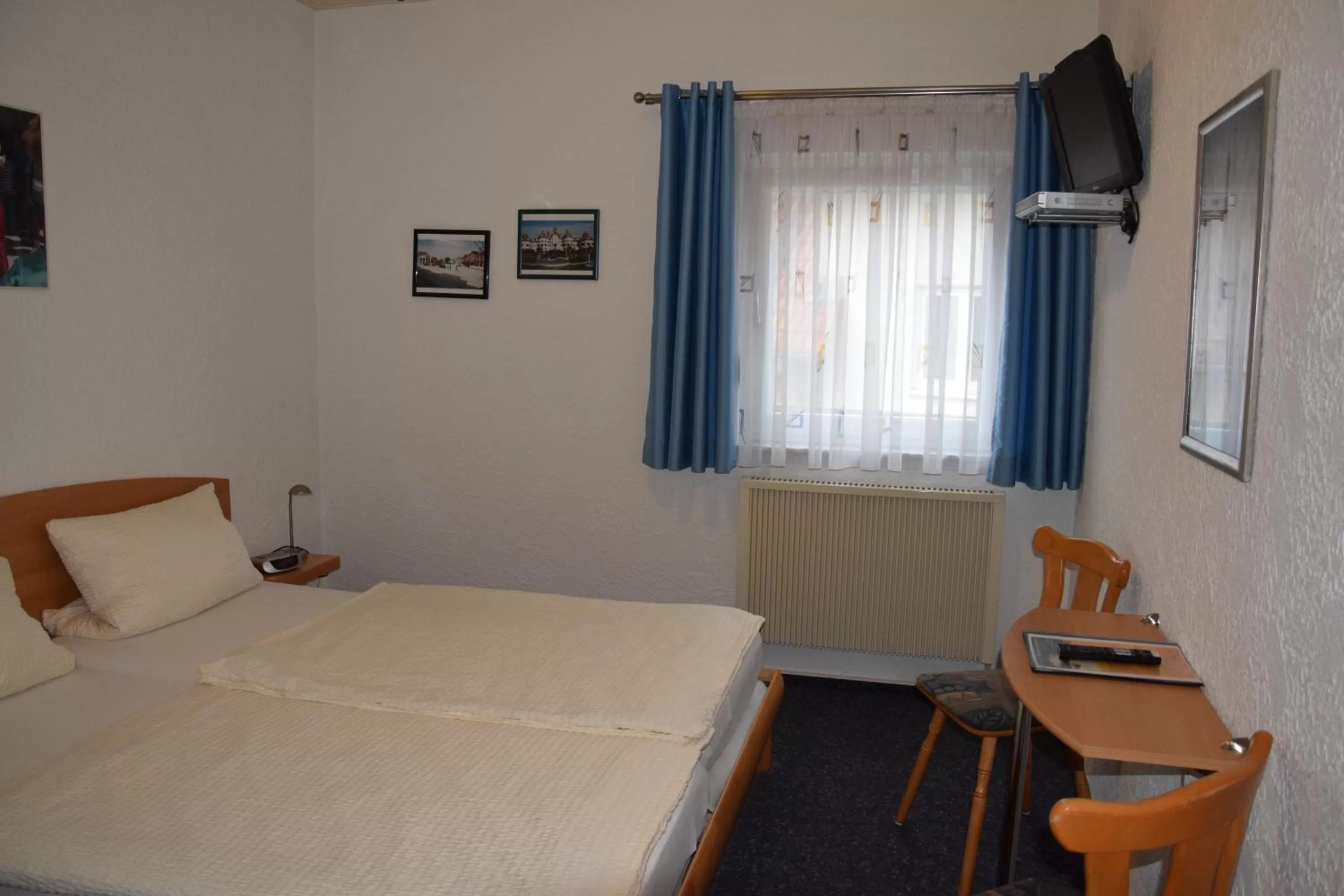 Bed in Hotel Gästehaus Sonne