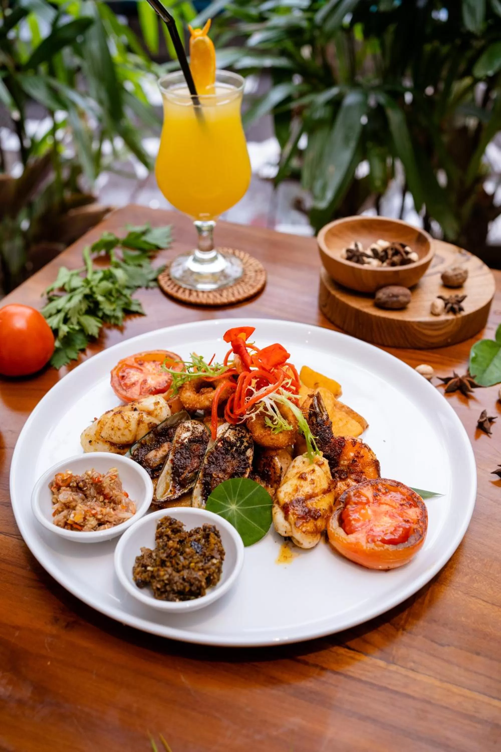 Restaurant/places to eat in Crystalkuta Hotel - Bali