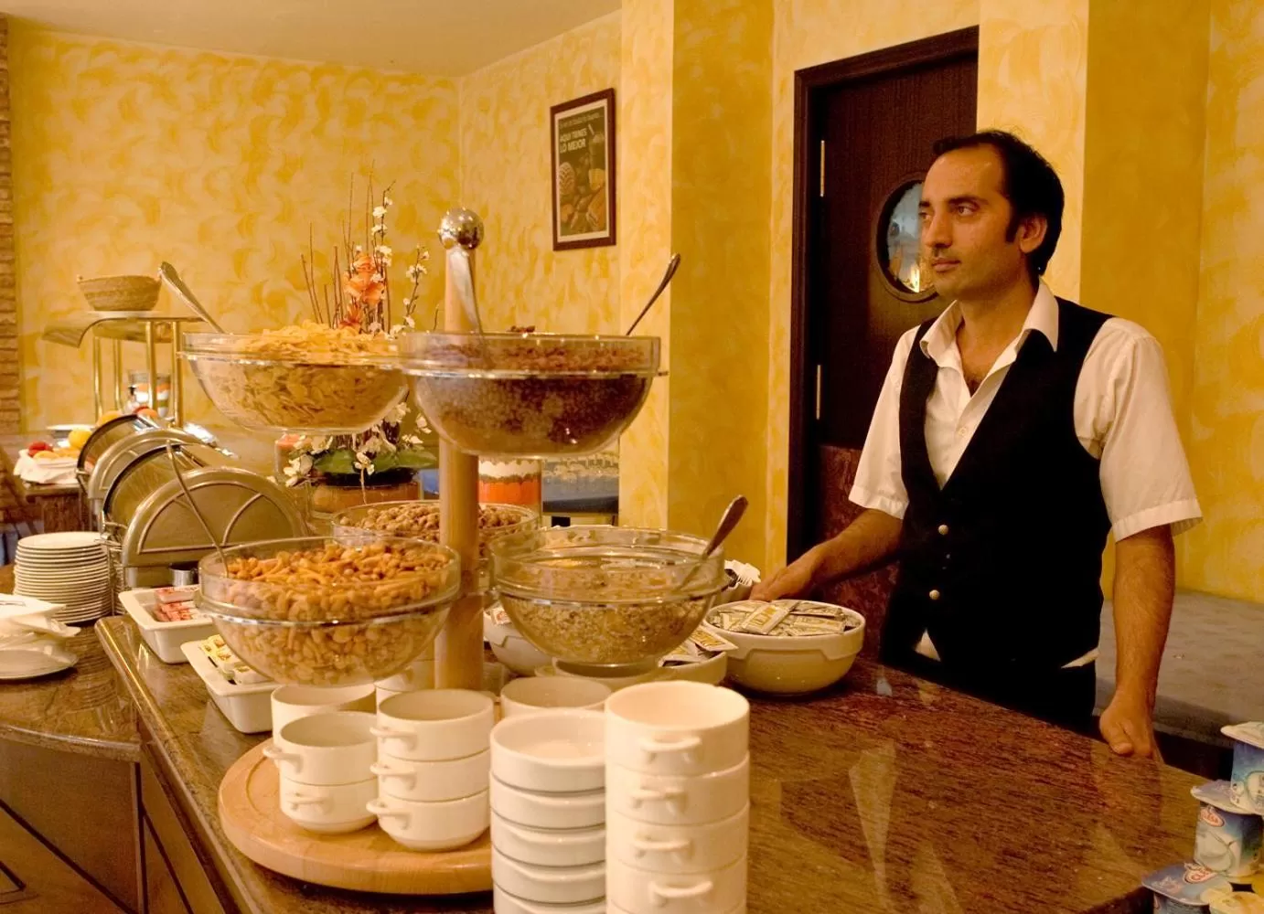 Food and drinks in Ramblas Hotel