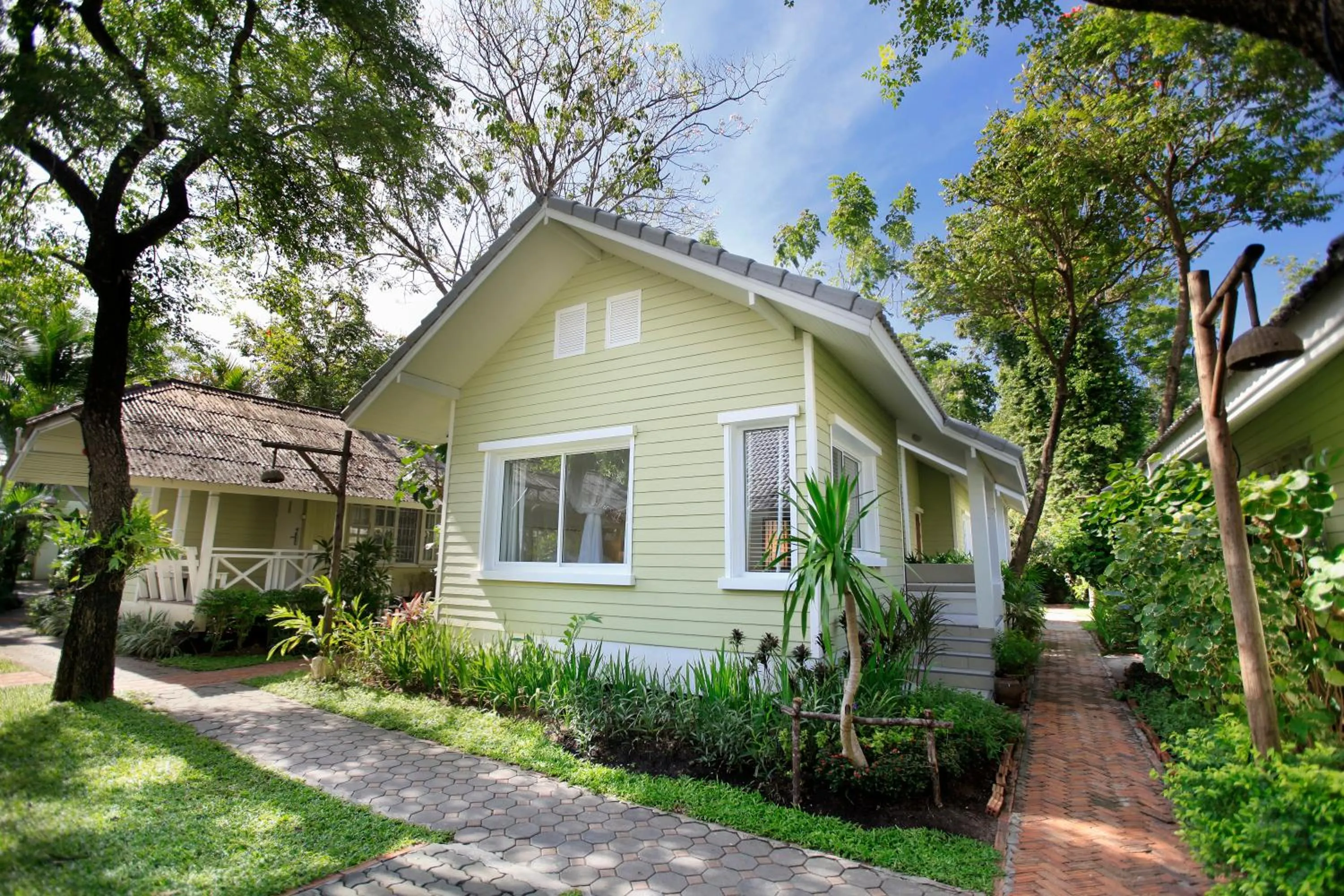 Facade/entrance in King's Garden Resort - SHA Plus