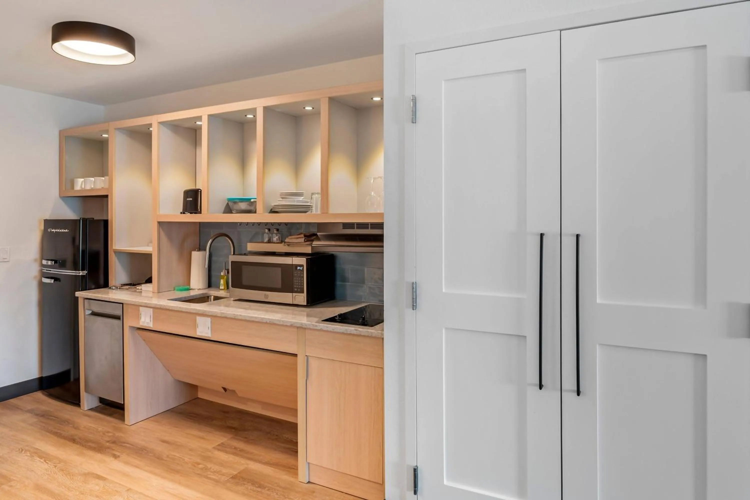 Kitchen or kitchenette in TownePlace Suites by Marriott Richmond Colonial Heights