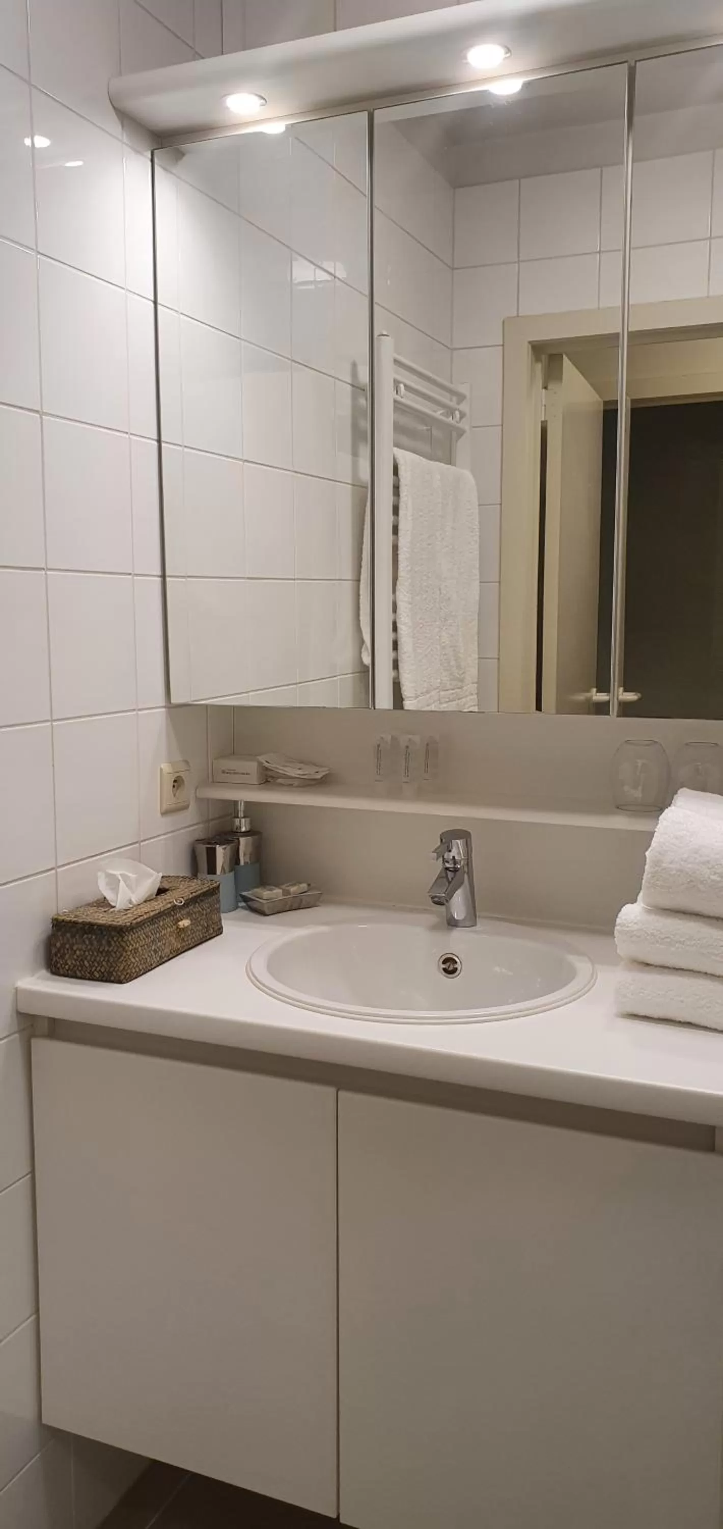 Bathroom in Hotel du Bassin