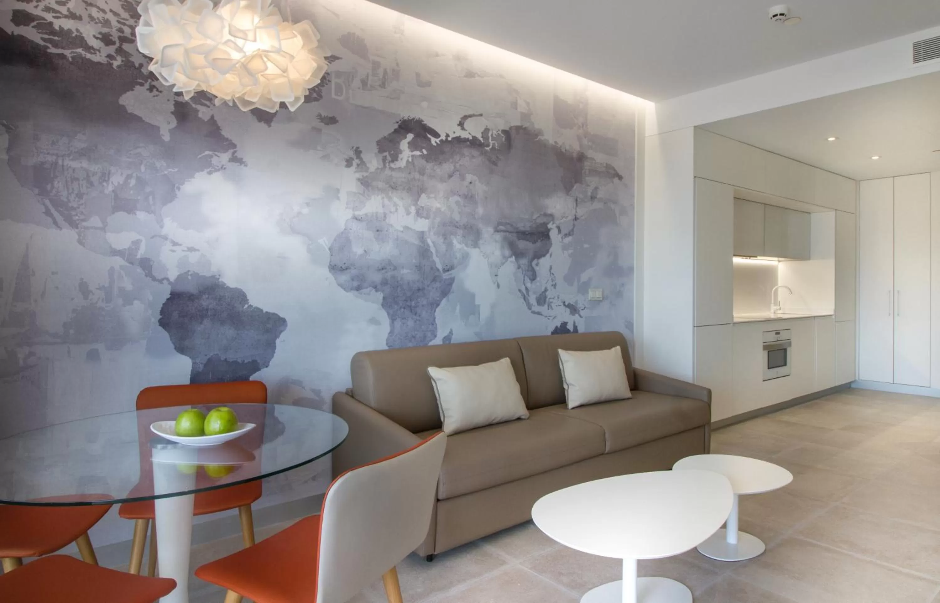 Photo of the whole room in ESTIMAR Calpe Suitopia